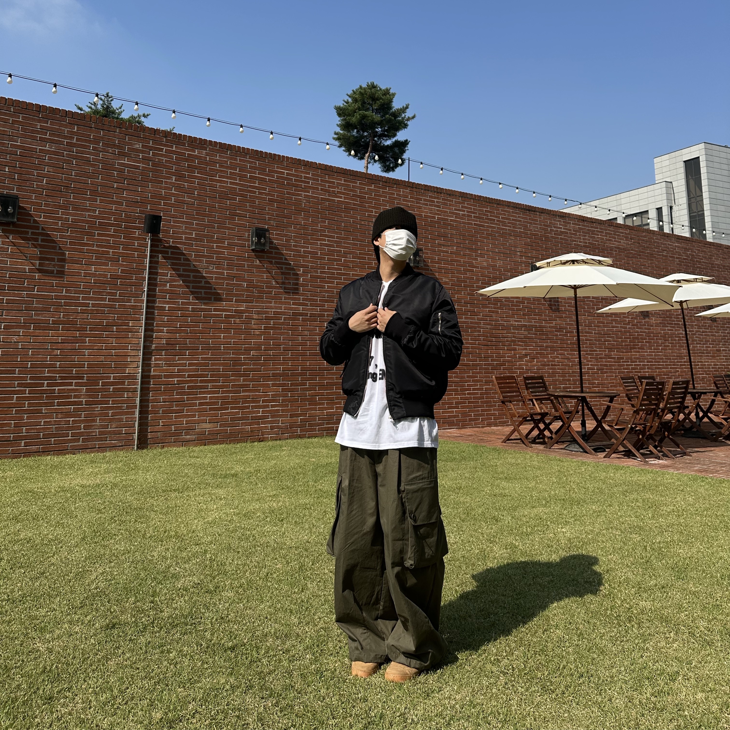 Nike Air Force 1 '07 WB Flax 착용 스타일