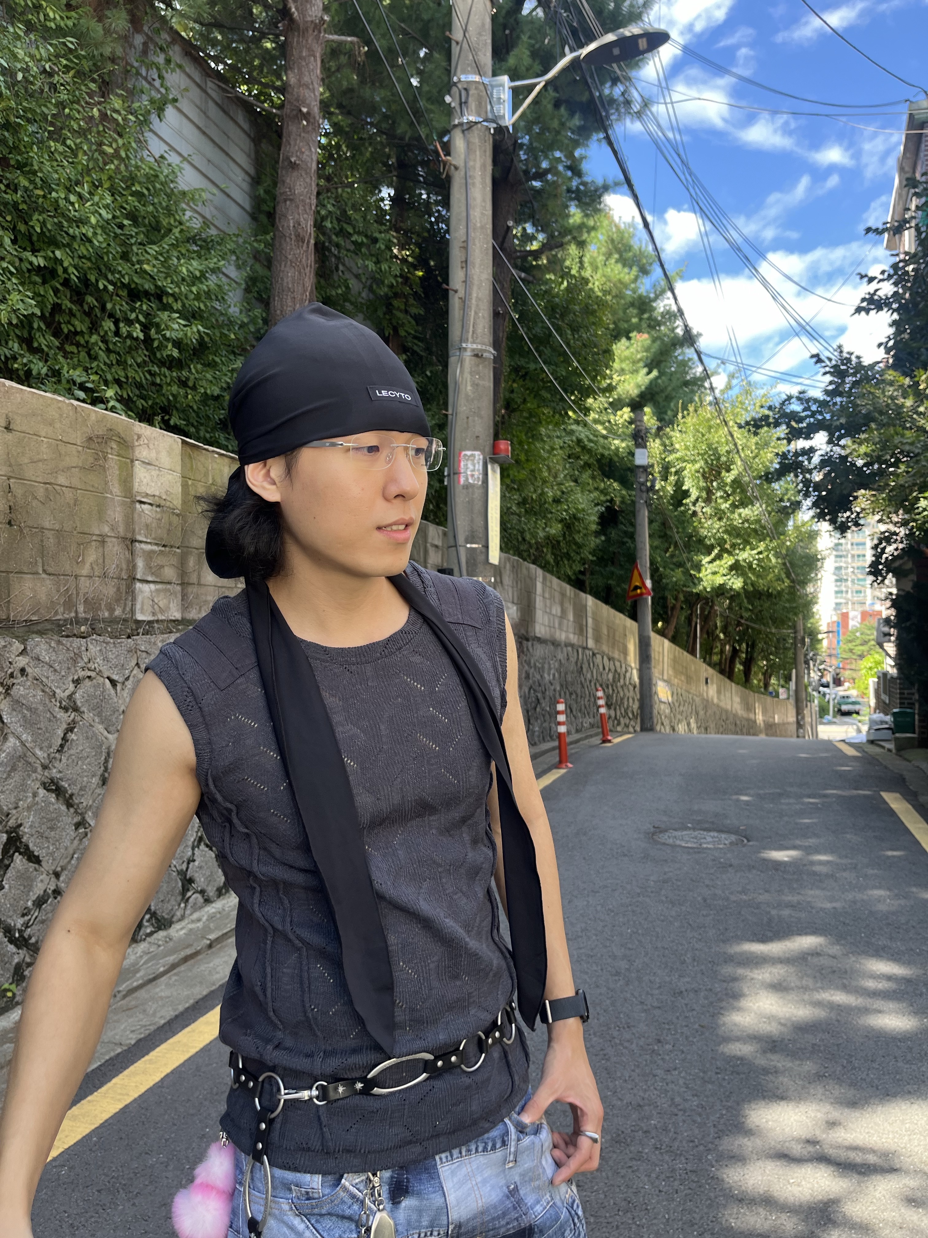 Vacant Archive Ringana O-Ring Chain Belt Black, Nike x Martine Rose Shox MR4 Black 착용 스타일 - 5