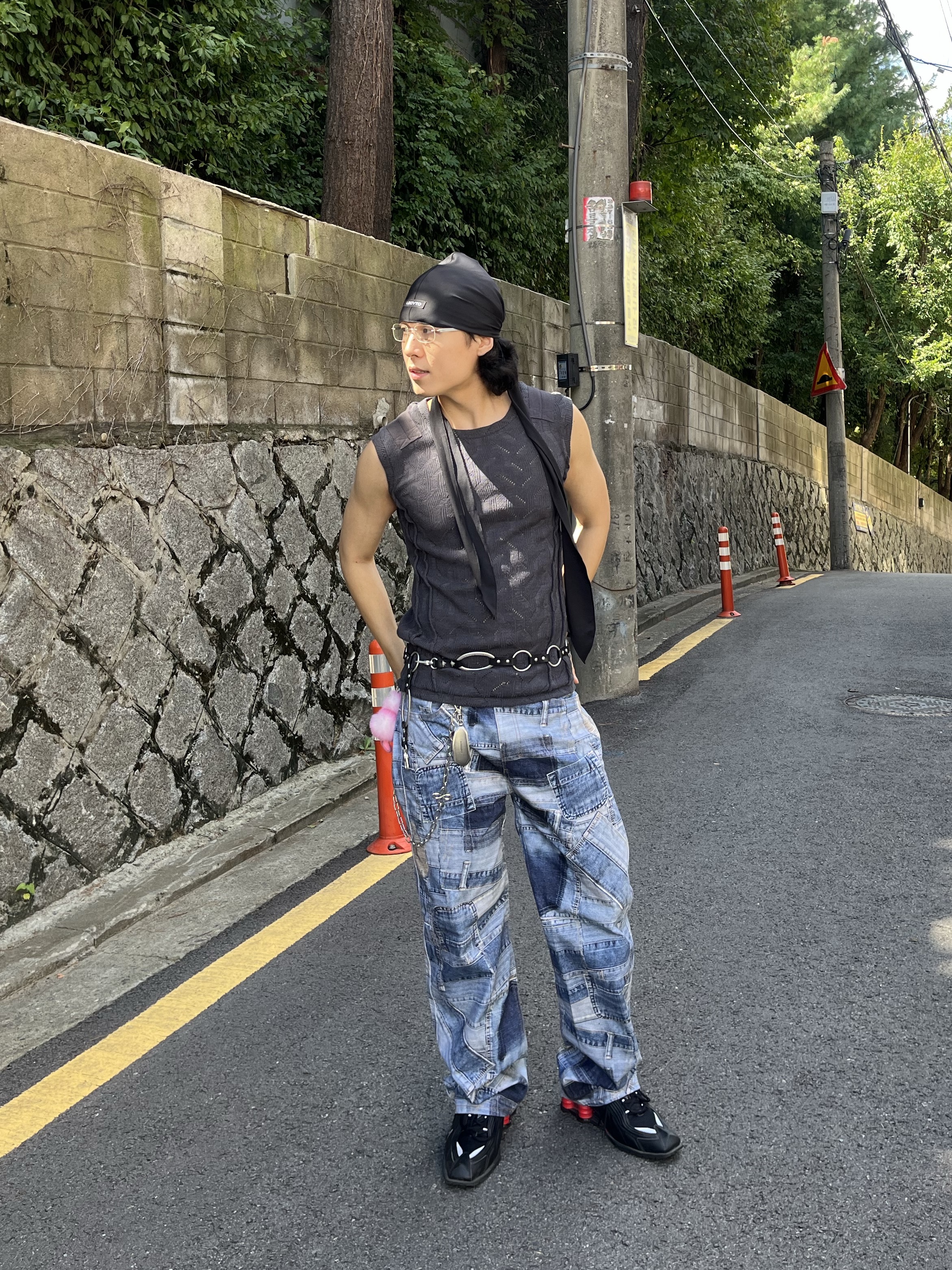 Vacant Archive Ringana O-Ring Chain Belt Black, Nike x Martine Rose Shox MR4 Black 착용 스타일 - 1