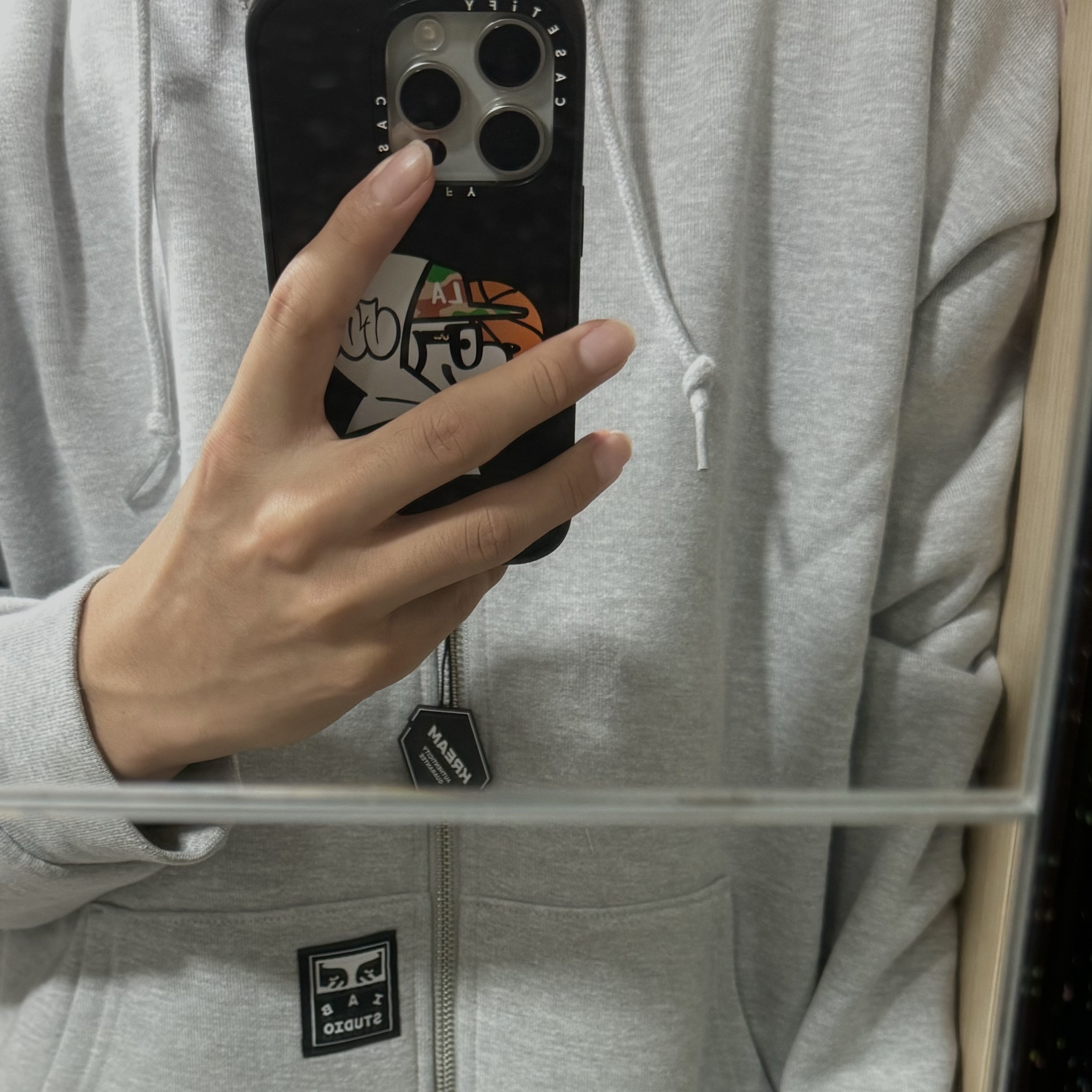 IAB Studio x Obey Icon Extra Heavy Zip Hoodie Grey Heather 착용 스타일 - 2
