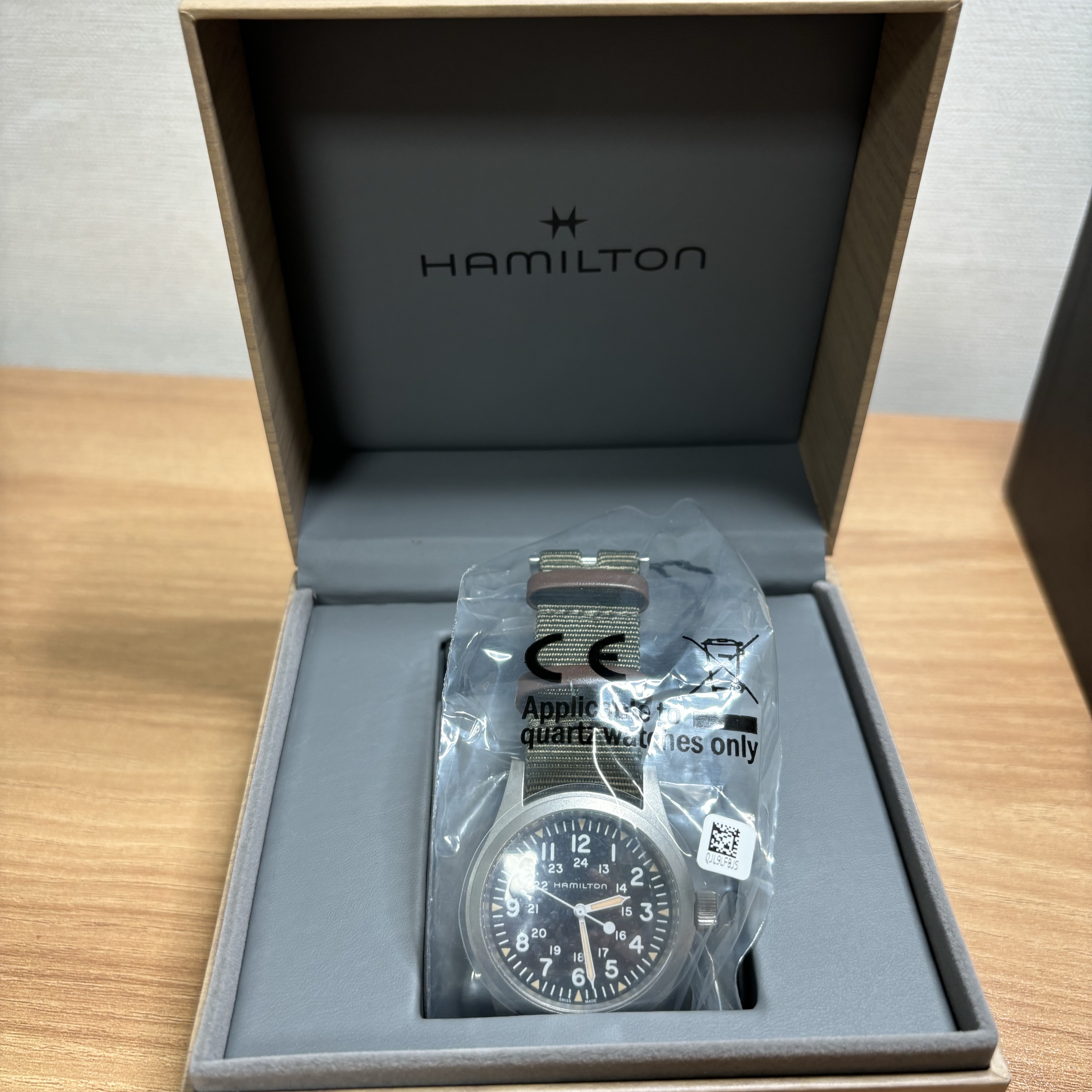 Hamilton Khaki Field Mechanical 38mm Nato Strap Green Black 착용 스타일 - 3