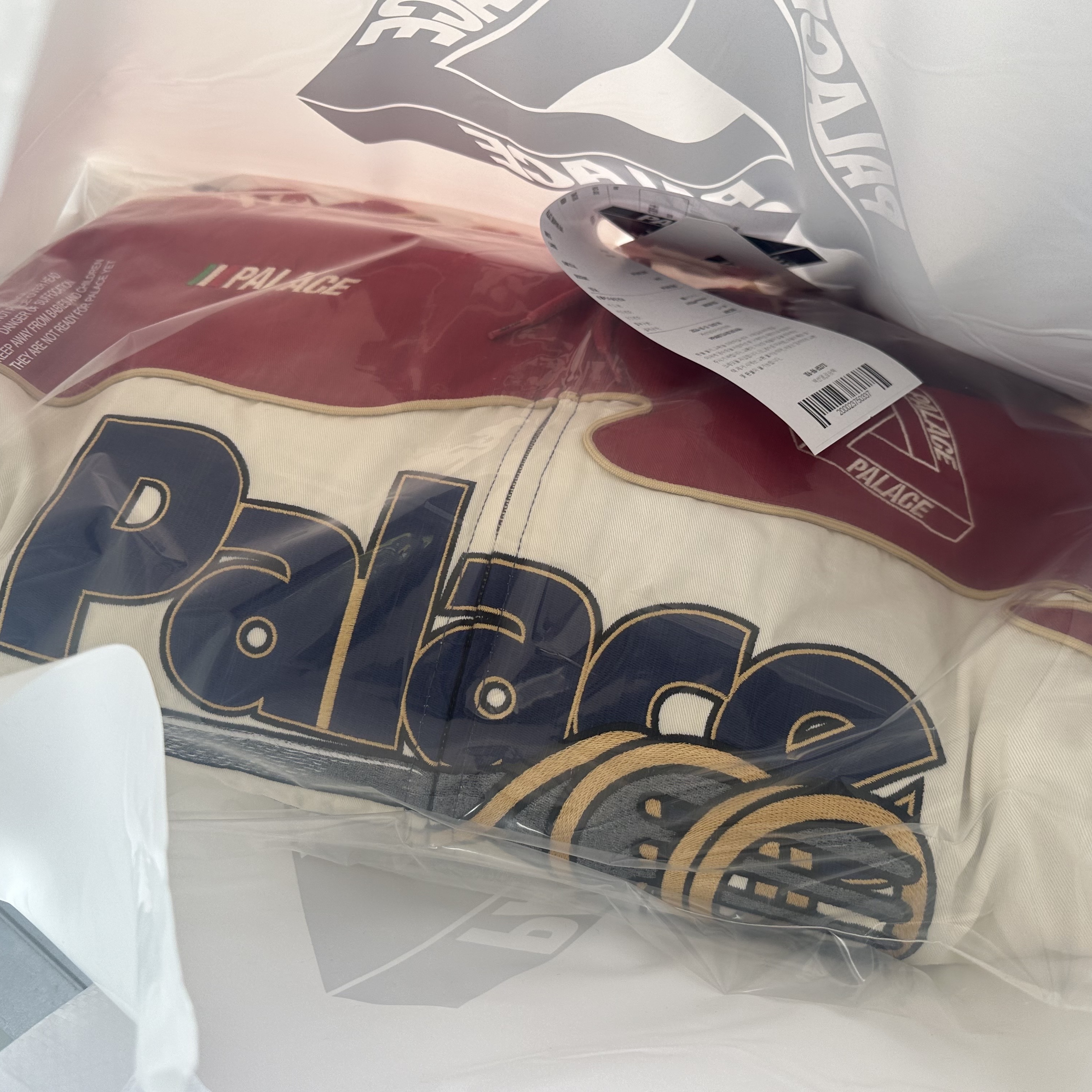 Palace Pasta Jacket Tomato Red - 24FW 착용 스타일
