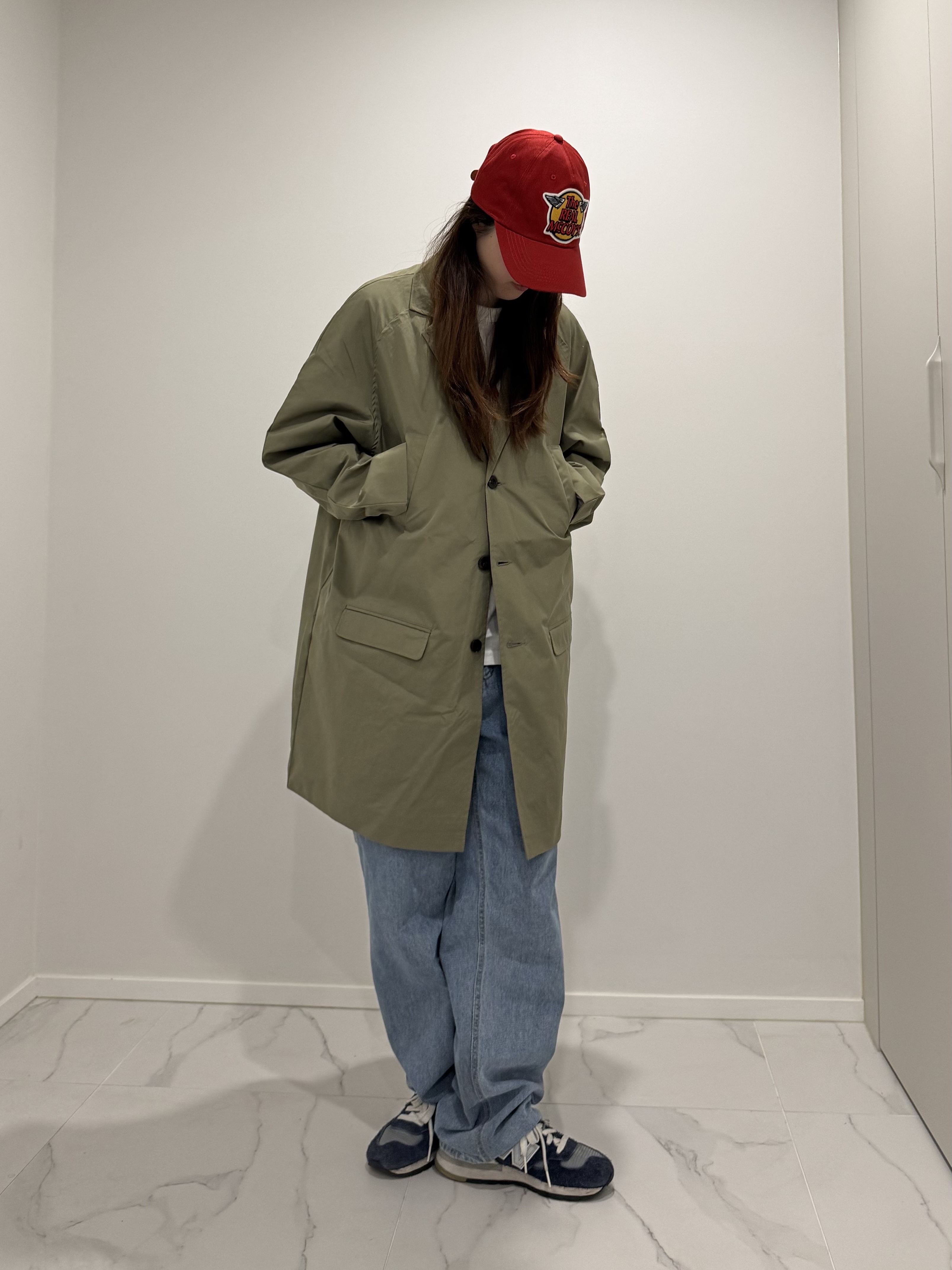 QT8 GARMENTS TL Oversized Raglan Coat Olive, QT8 Garments TL Denim Carpenter Pant Blue 착용 스타일 - 2