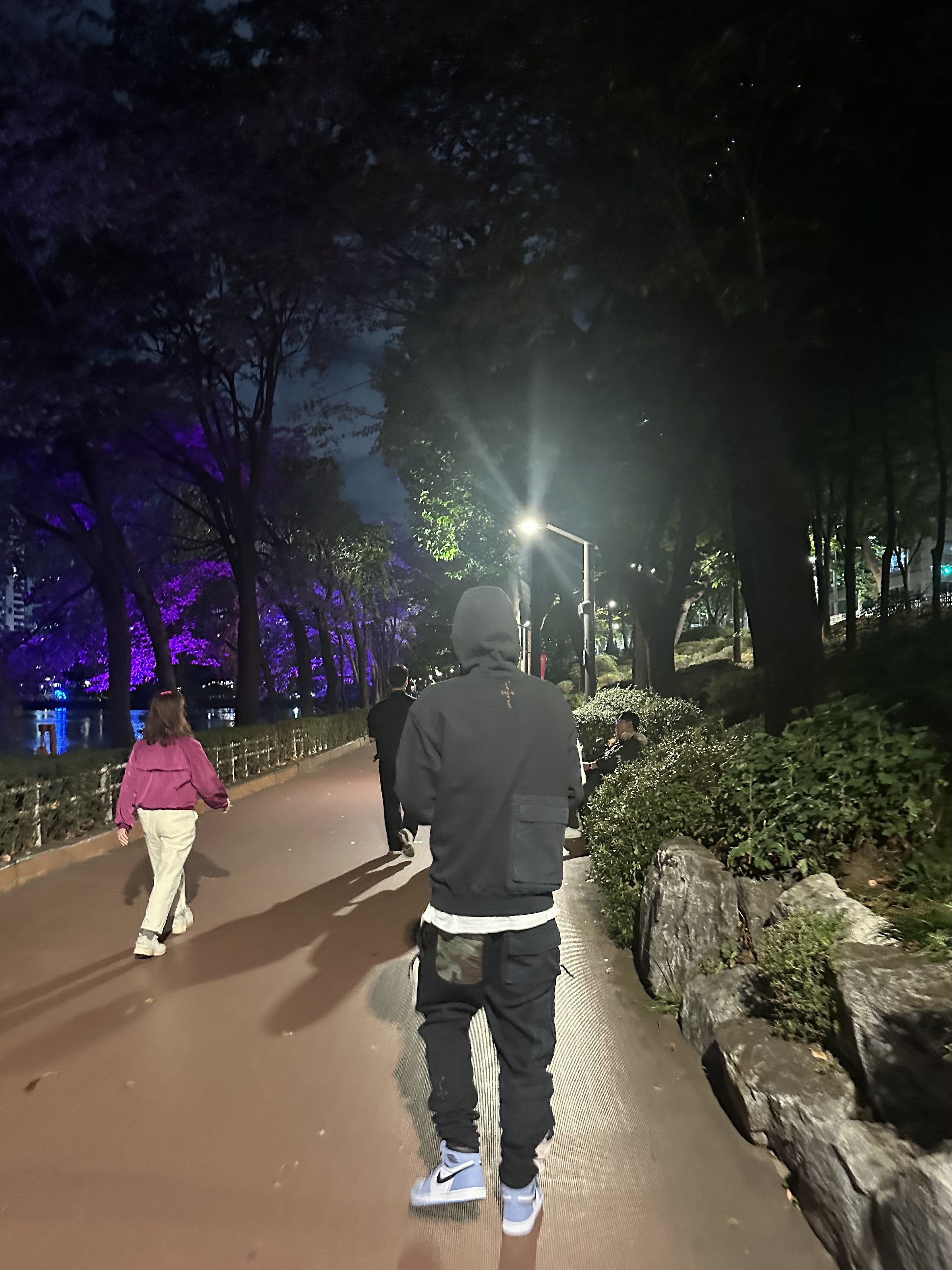 Jordan 1 Retro High OG University Blue, Nike x Travis Scott NRG AG Utility Sweatpants Black 착용 스타일 - 8