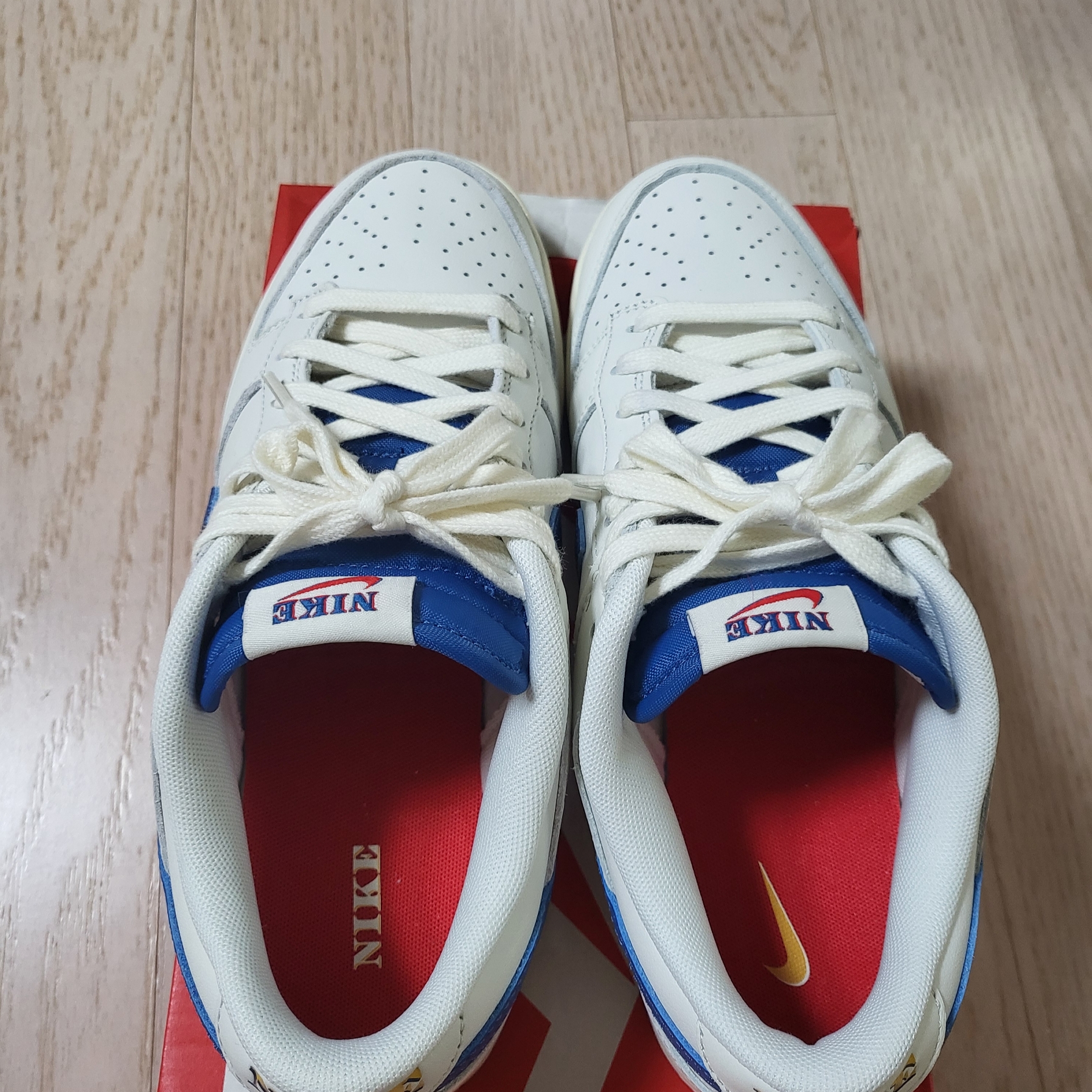 Nike Dunk Low SE Sail Dark Marina Blue 착용 스타일 - 4