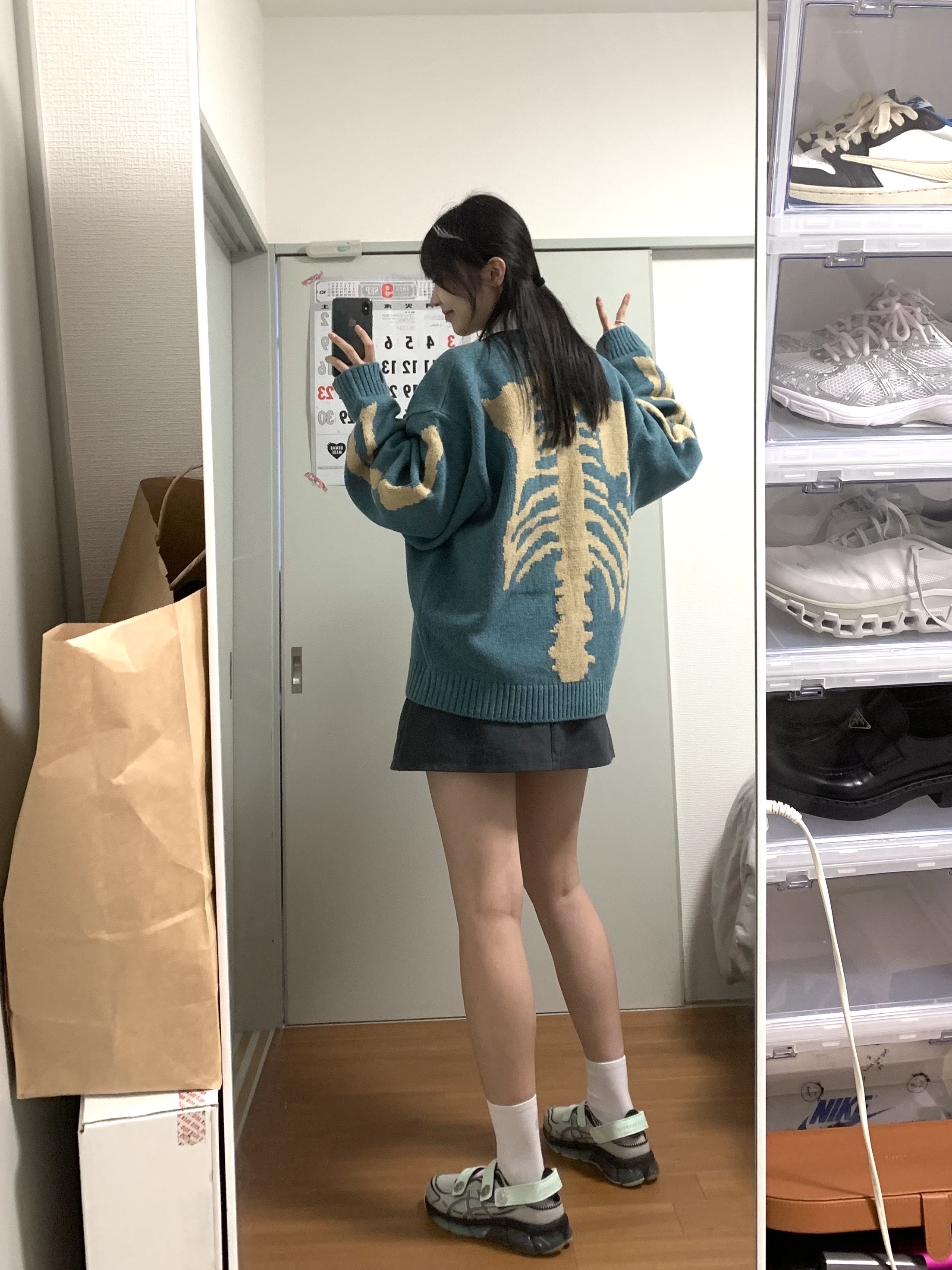Kapital 5G Wool Bone Crewneck Sweater Saxophone, Asics x Cecilie Bahnsen Gel-Quantum 360 VIII Silver Mint 착용 스타일
