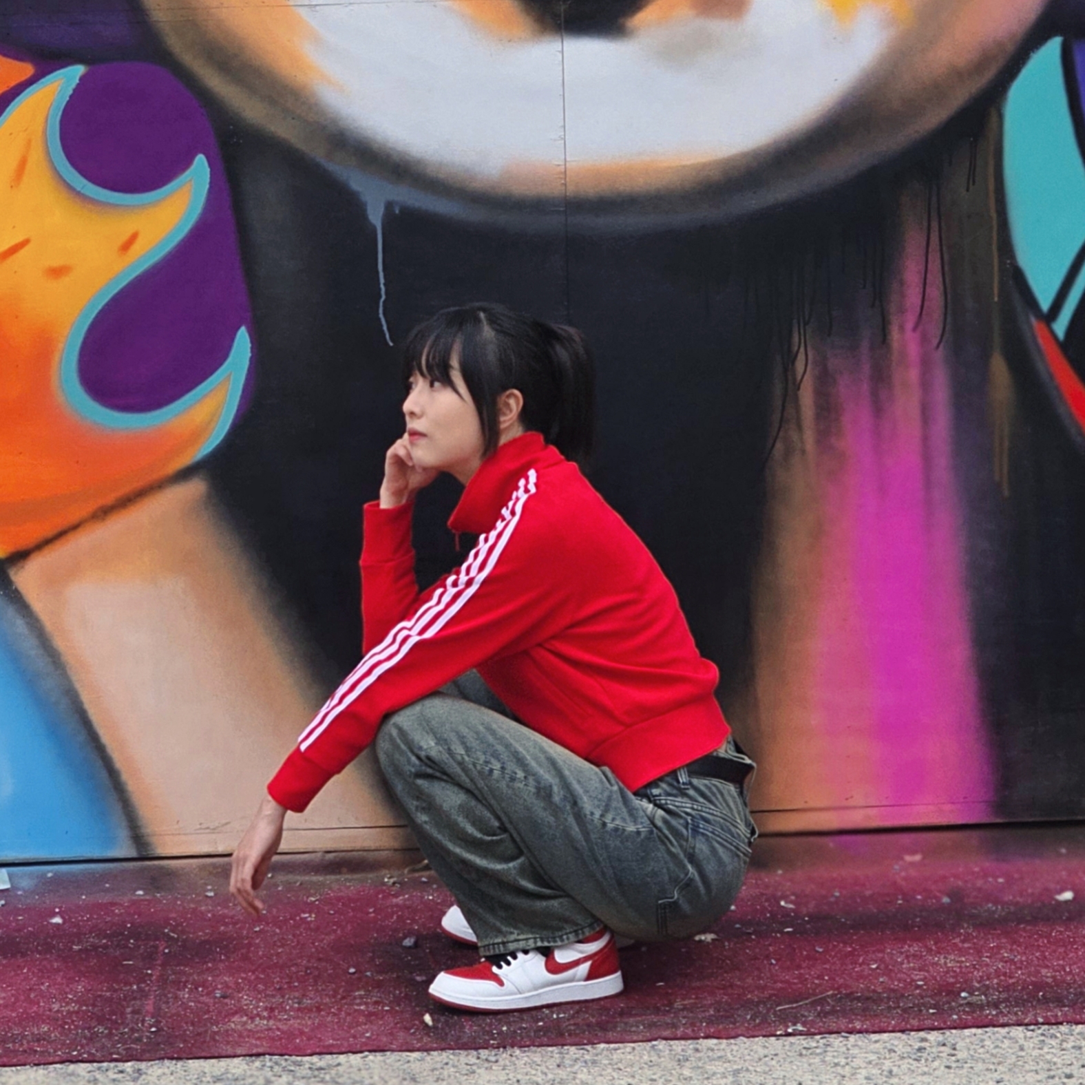 (W) Adidas Knit Top Better Scarlet  - KR Sizing, Jordan 1 Retro High OG Heritage 착용 스타일 - 2