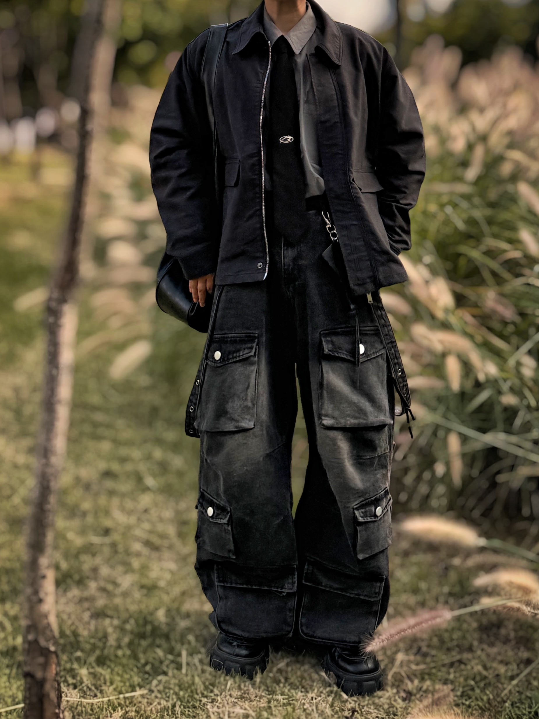 Prada Monolith Nuanced Brushed Leather Lace-Up Shoes Black Silver, Project G/R Mega Buckle Hobo Bag Black 착용 스타일 - 2