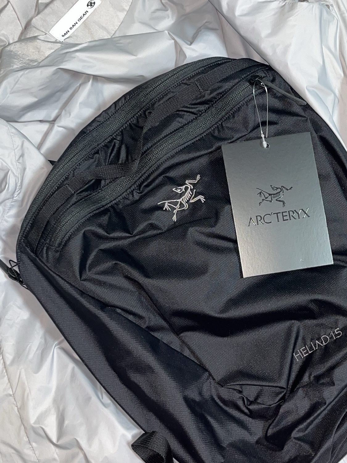 Arc'teryx Heliad 15 Backpack Black 착용 스타일