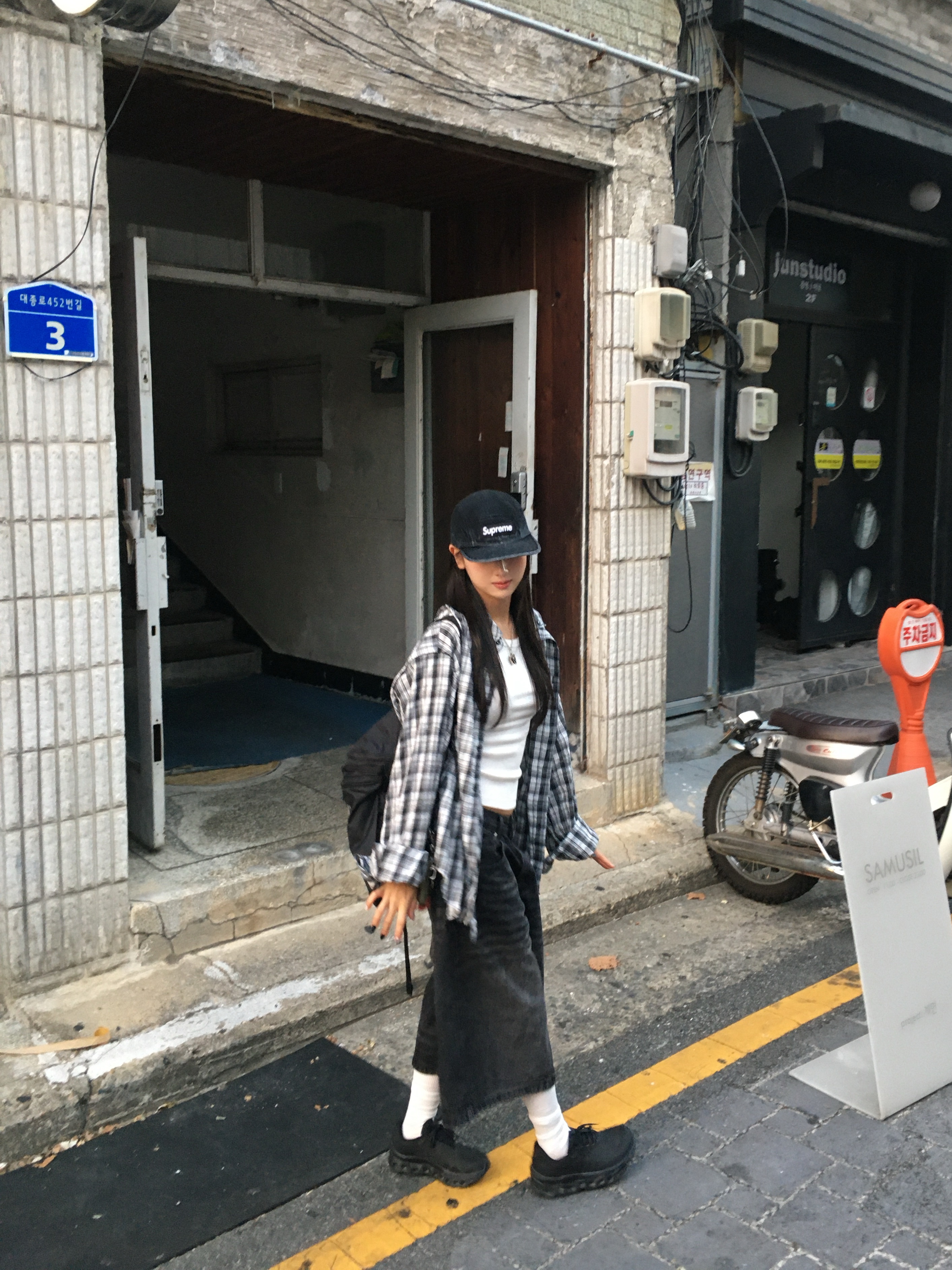 (W) On Running x Post Archive Faction (Paf) Cloudmonster 2 Black Magnet, Undermycar Mu.36 Anti Fxxking Logo Play Basic Long Sleeve Check Shirts Blue Black 착용 스타일