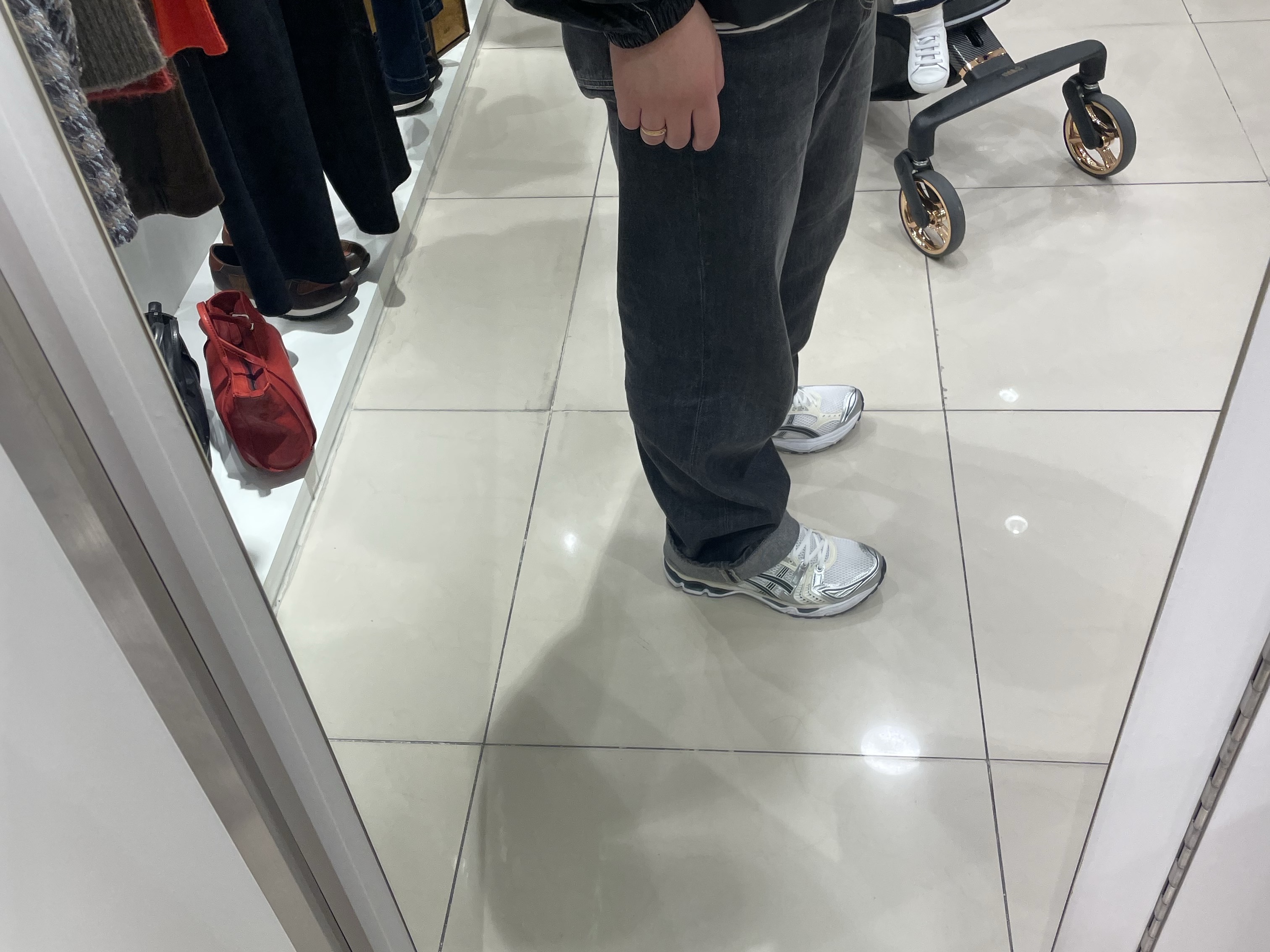 (W) Asics Gel-Kayano 14 White Midnight 착용 스타일