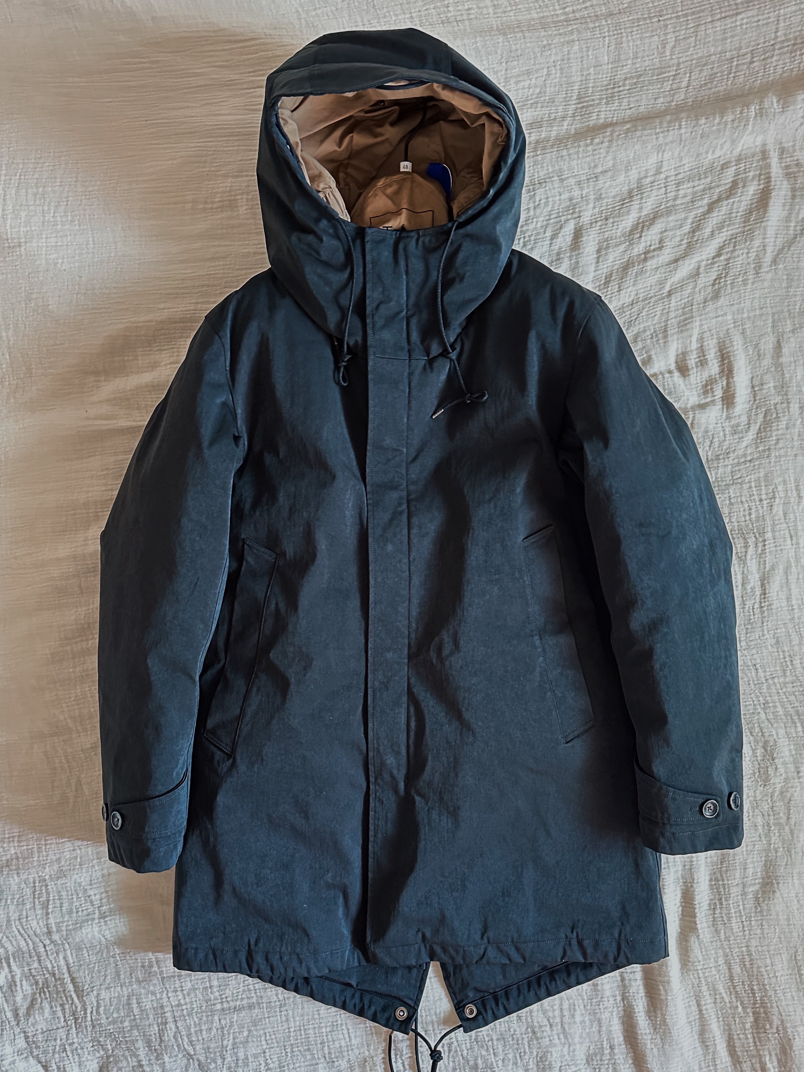 Ten C Core Down Parka Black 착용 스타일 - 2