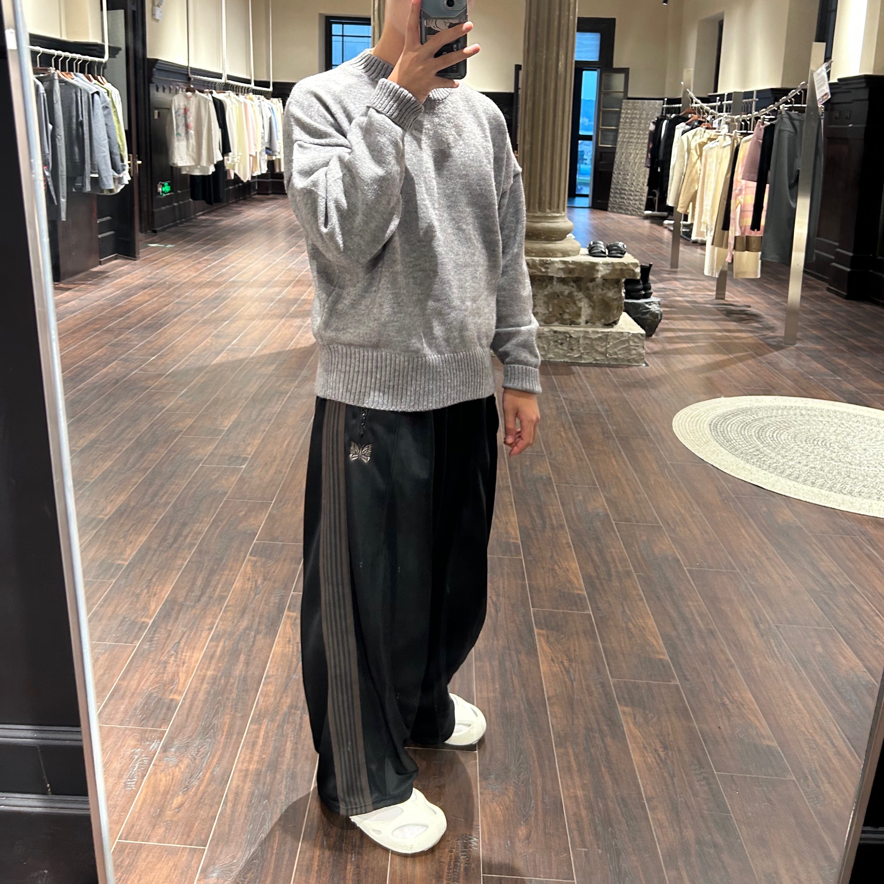 Needles H.D. Track Pants Poly Smooth Black 착용 스타일