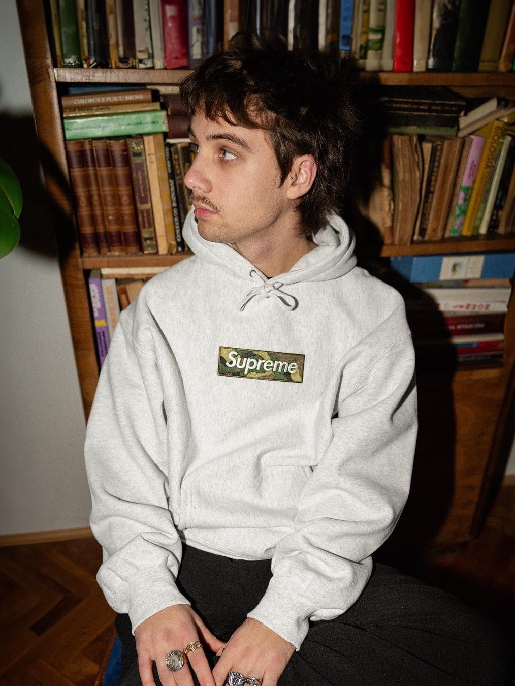 Supreme Box Logo Hooded Sweatshirt Red - 23FW, Supreme Box Logo Hooded Sweatshirt Ash Grey - 23FW 착용 스타일 - 3
