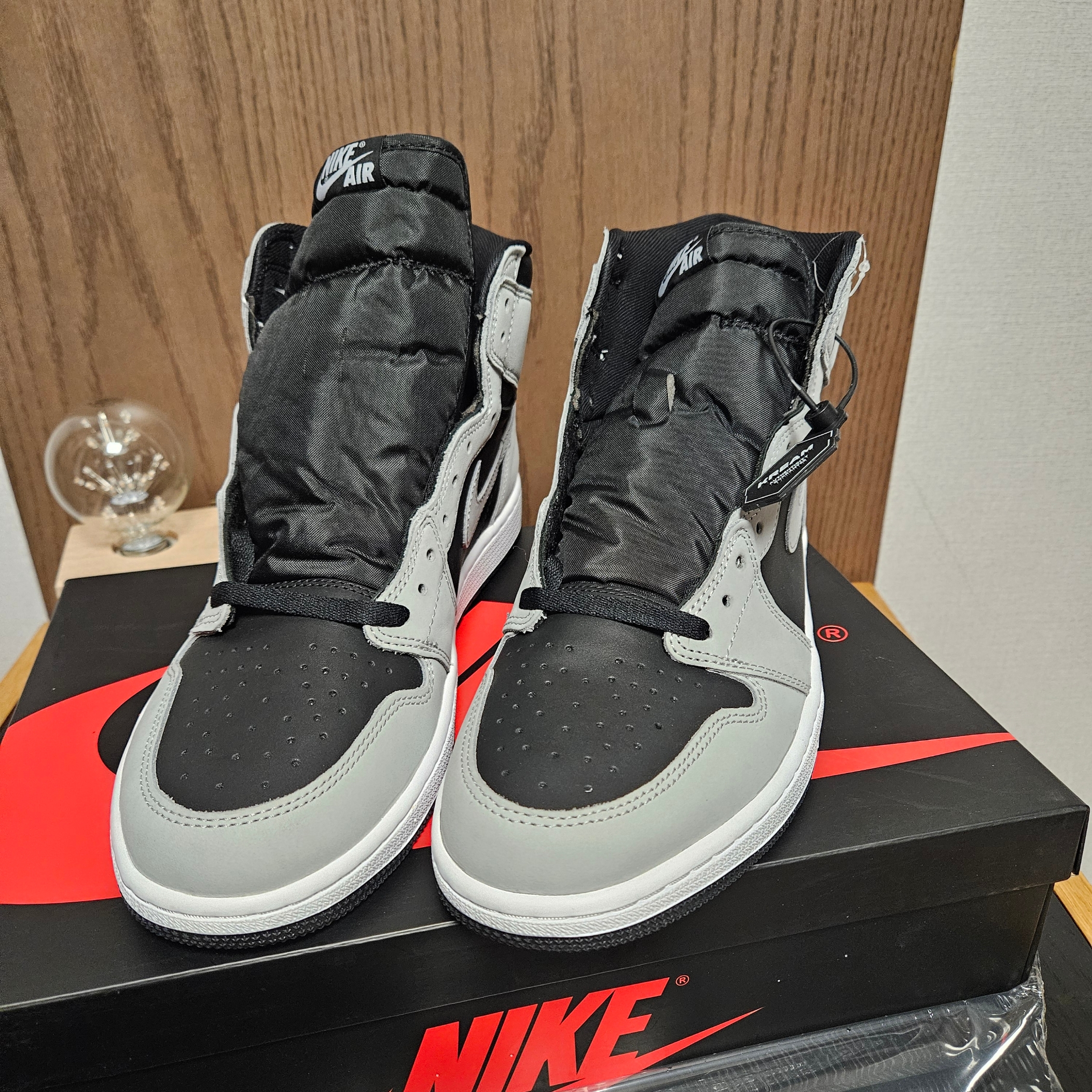 Jordan 1 Retro High OG Shadow 2.0 착용 스타일 - 3