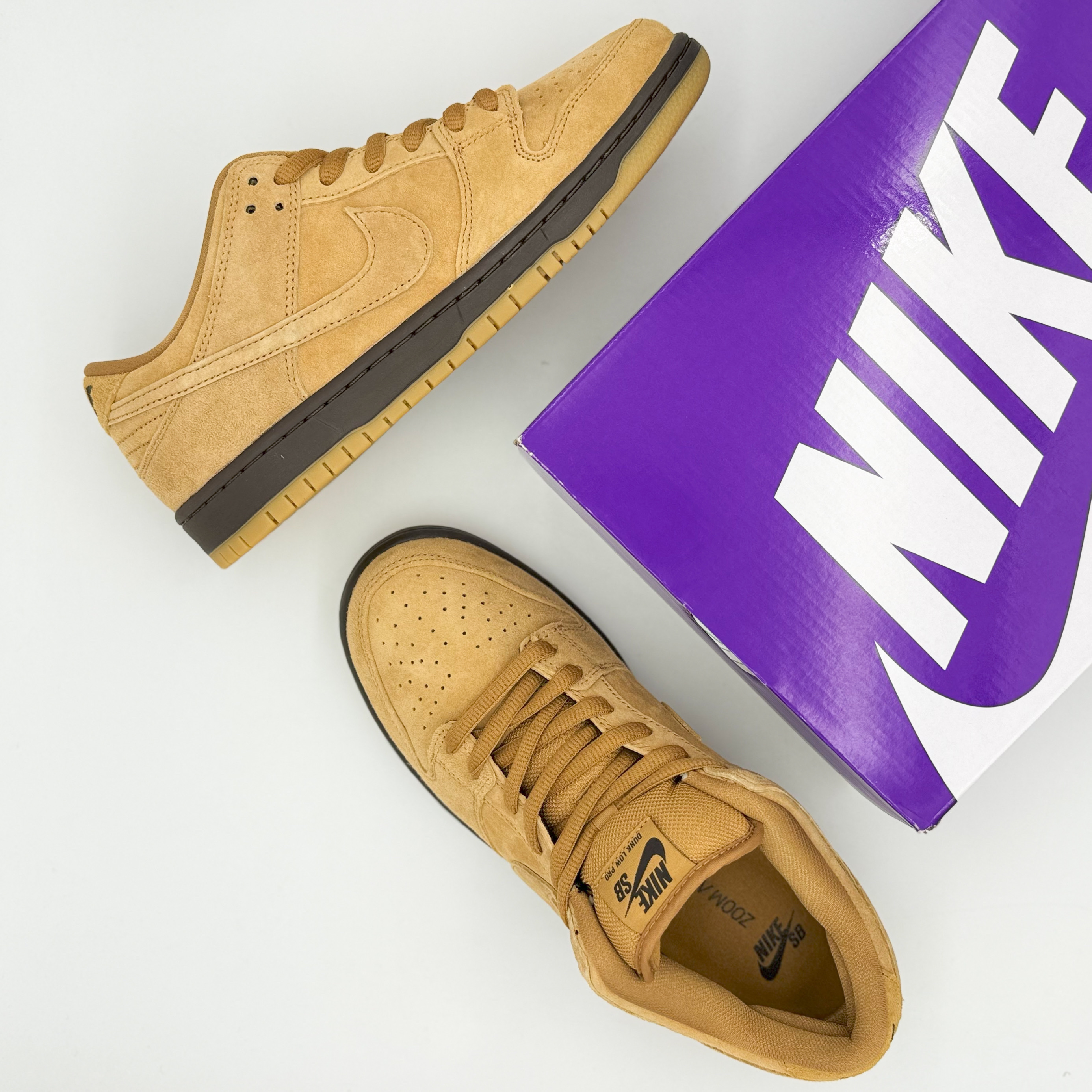 Nike SB Dunk Low Pro Wheat 2023 착용 스타일 - 5