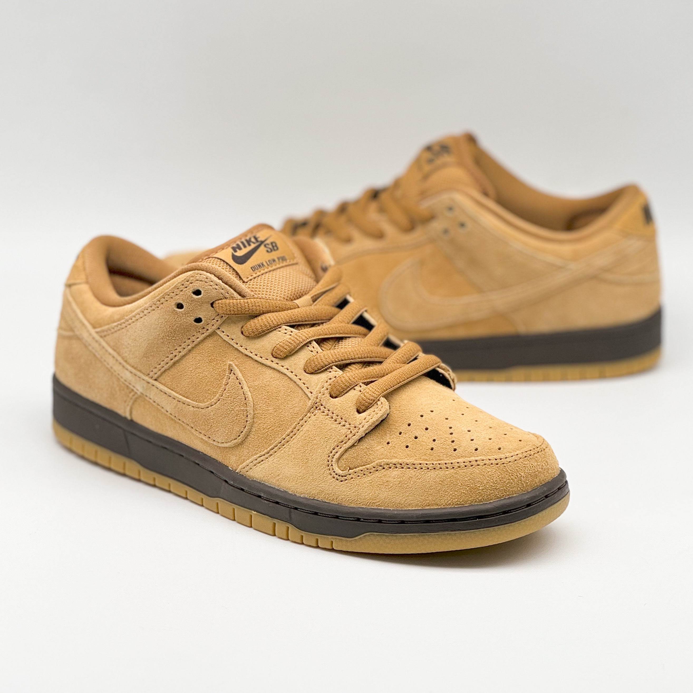 Nike SB Dunk Low Pro Wheat 2023 착용 스타일 - 2