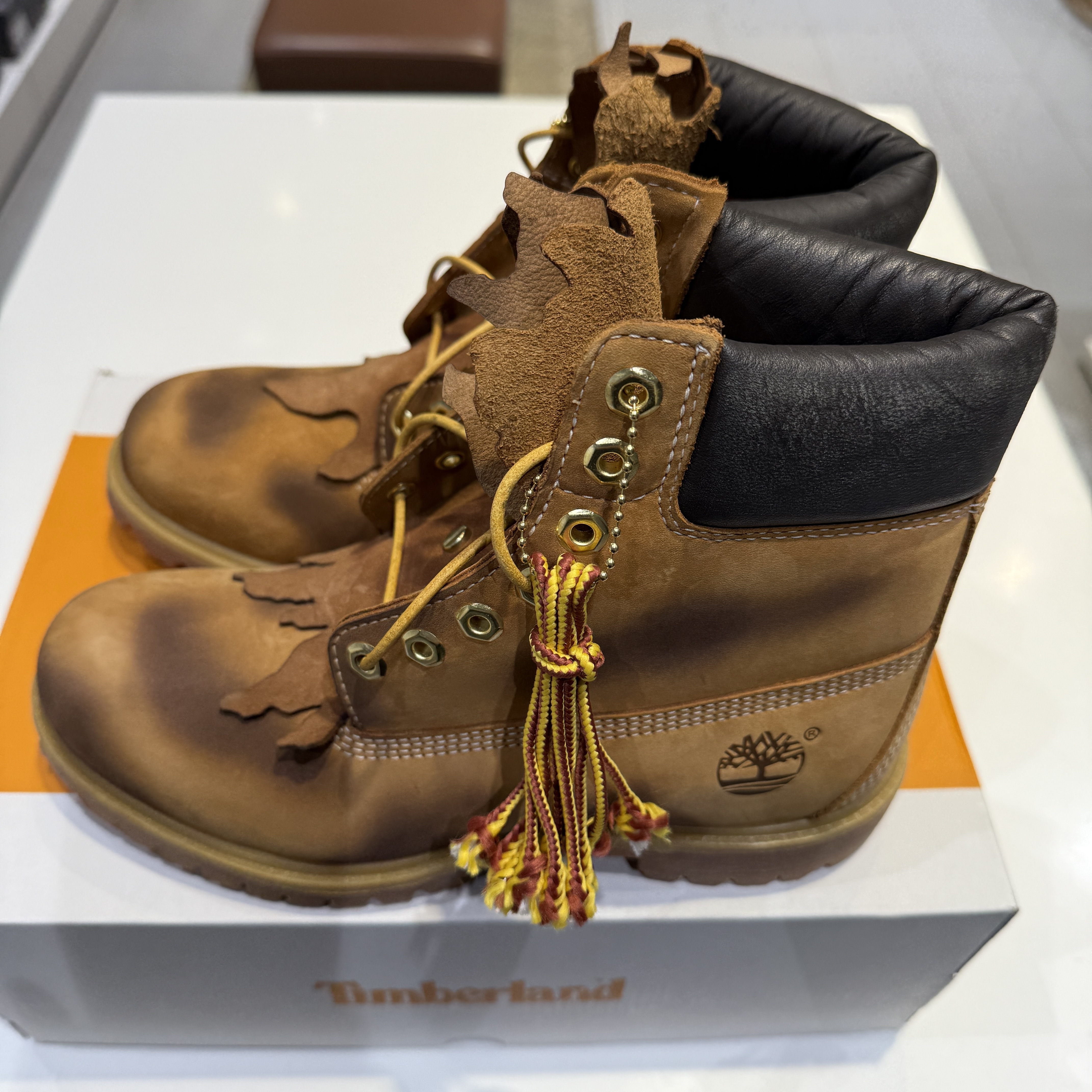 Timberland x Surgery 6 inch Boot Yellow - Wide 착용 스타일 - 2