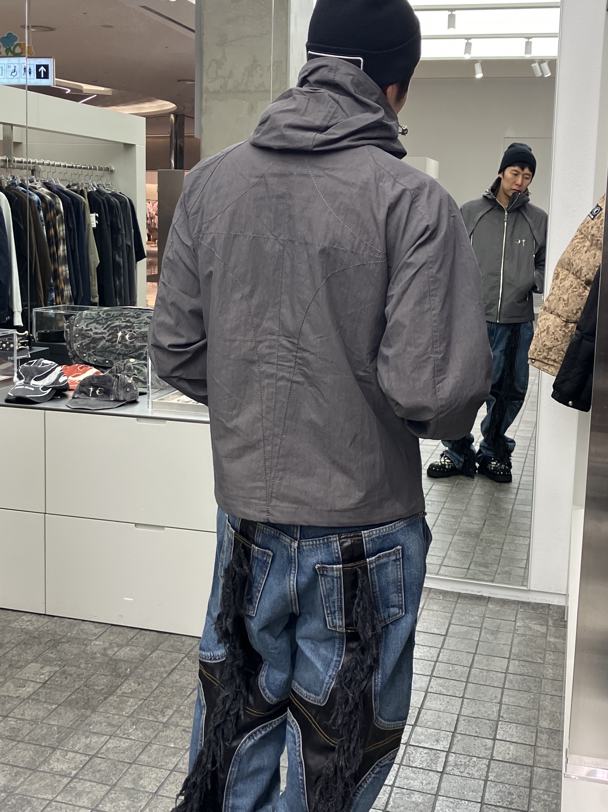 Thug Club Wind Soldier Chacoal - 24FW 착용 스타일 - 2