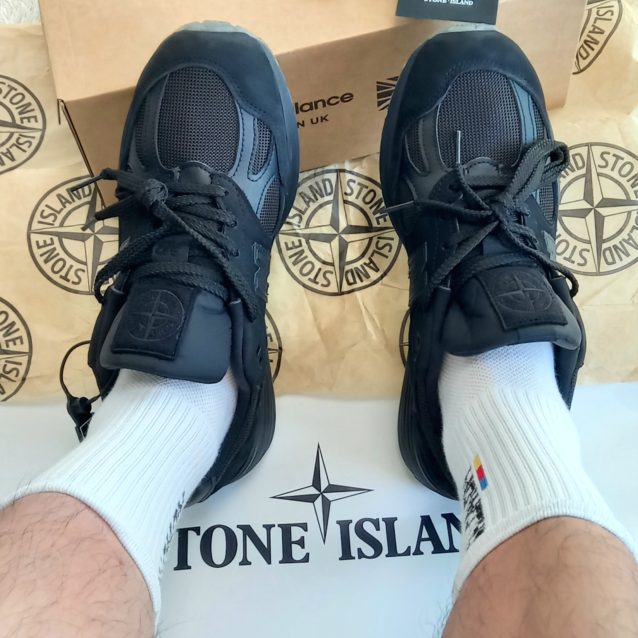 New Balance x Stone Island 991v2 Made in UK Black, New Balance x Stone Island 991v2 Made in UK Black Olive Night 착용 스타일 - 4
