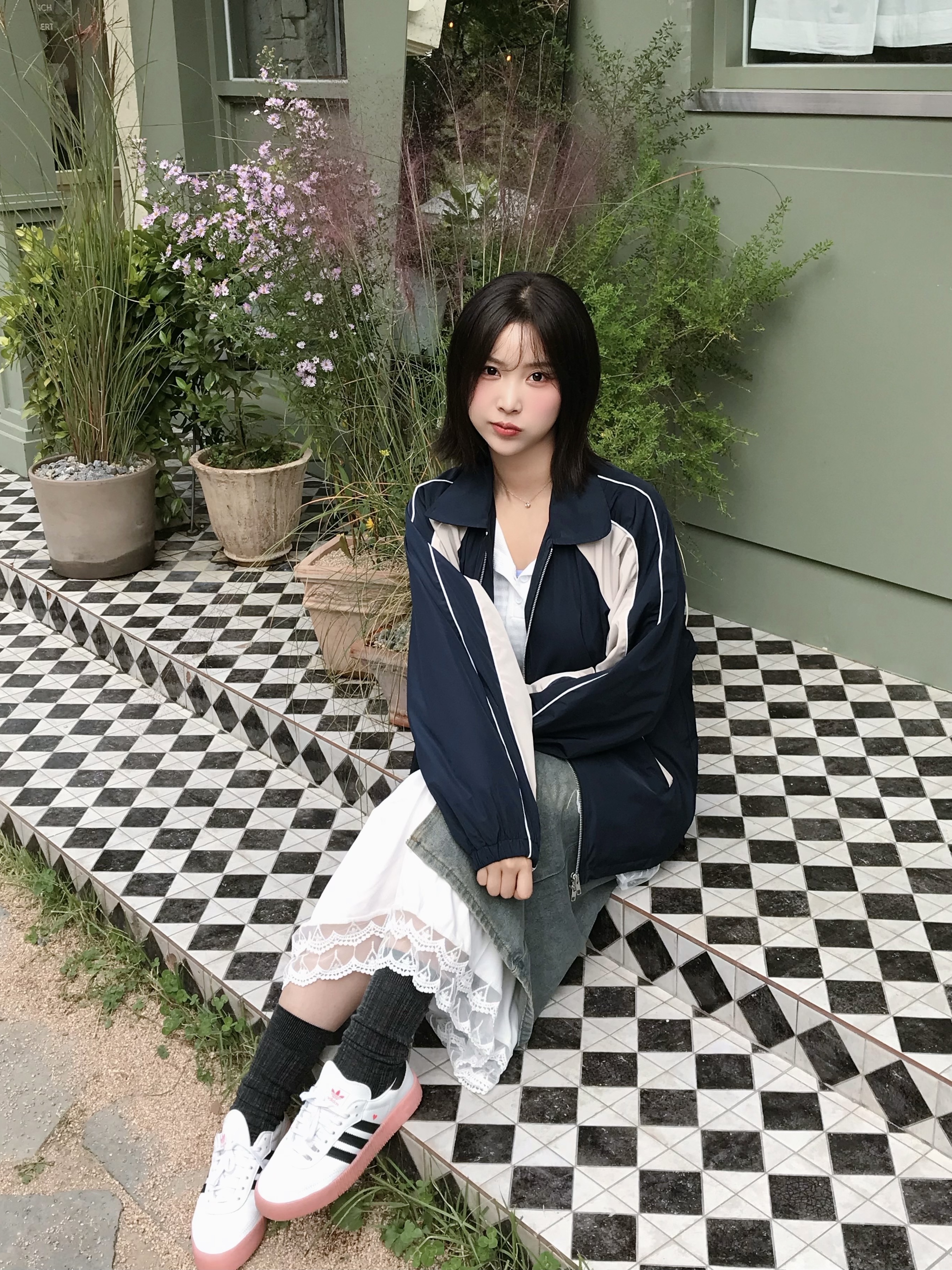 (W) Adidas Sambarose White Pink 착용 스타일 - 2