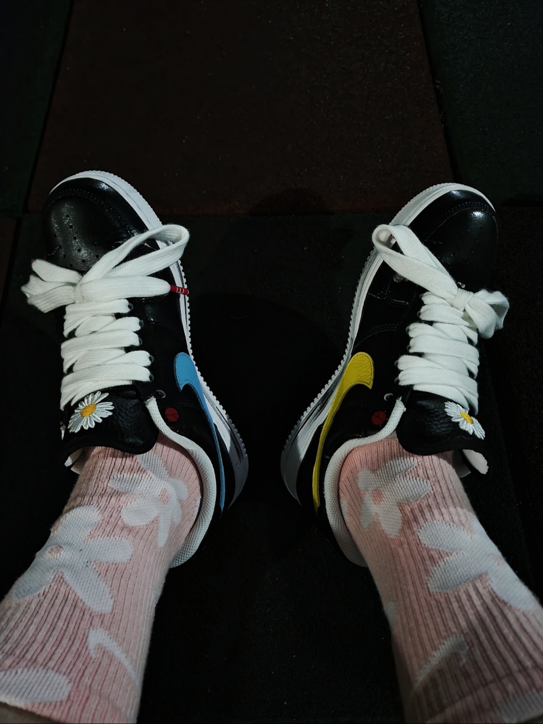 Nike x Peaceminusone Air Force 1 Low Para-Noise 3.0 Black and Multicolor, (Kids) Nike Everyday Plus Socks Pink (3 Pack/Korean Ver.) 착용 스타일