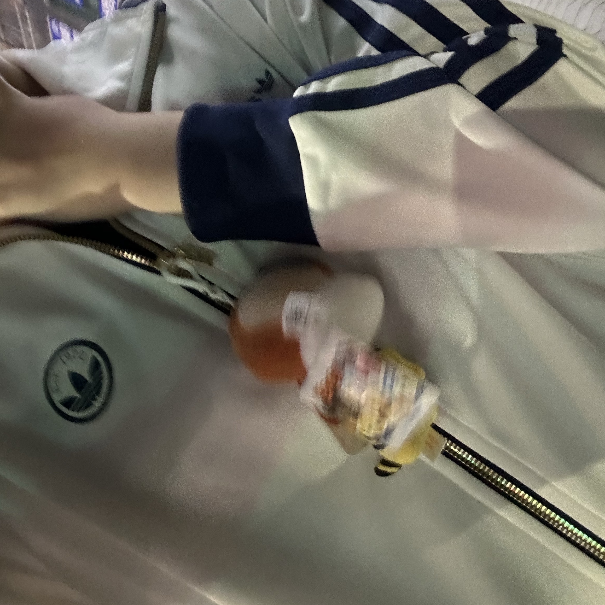 (W) Adidas Firebird Badge Track Top Cloud White - KR Sizing 착용 스타일