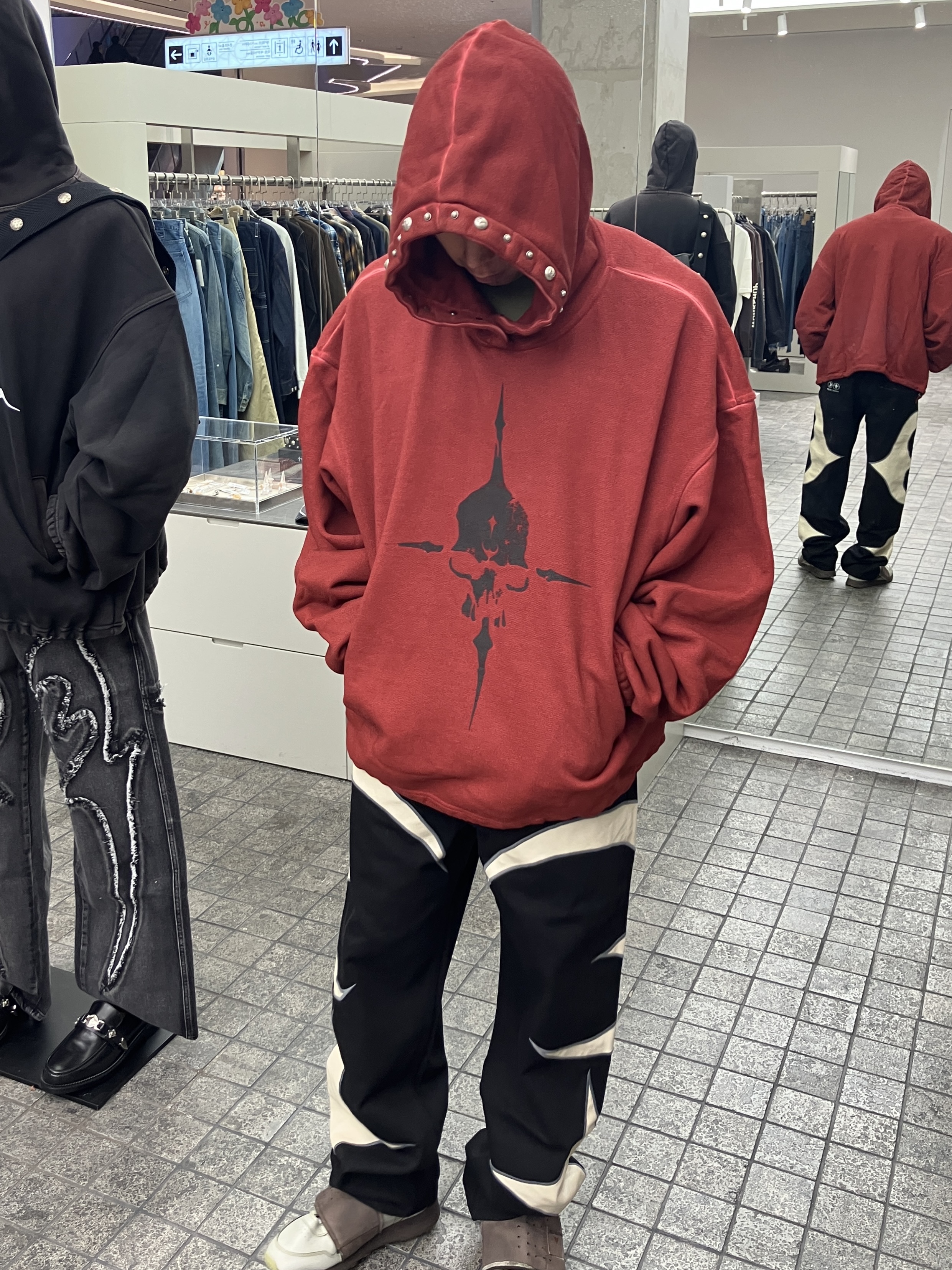 Thug Club Peace Stud Hoodie Red - 24FW, Thug Club TC Leather Washing Denim Pants Black White - 24FW 착용 스타일 - 2