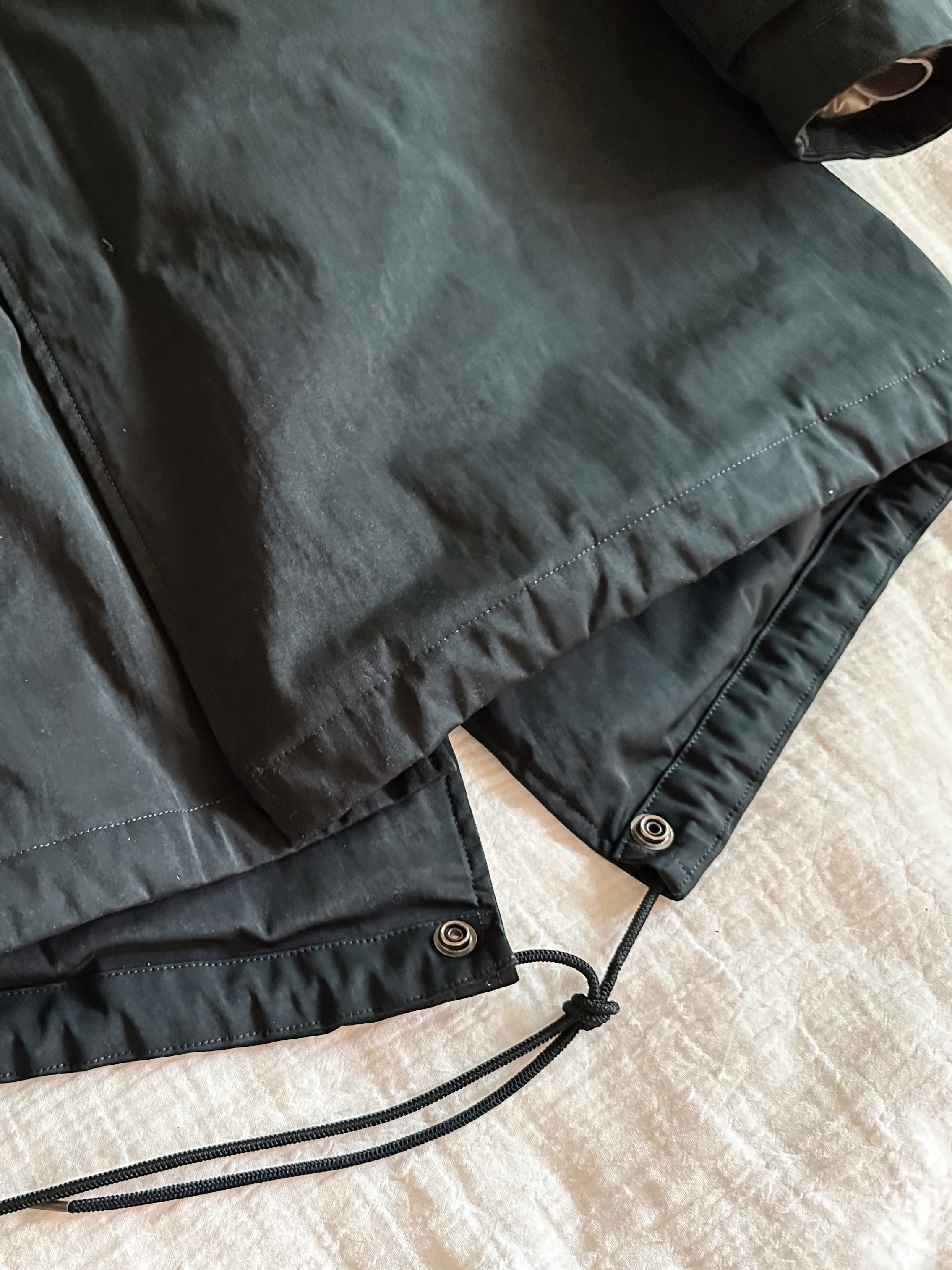 Ten C Core Down Parka Black 착용 스타일 - 4