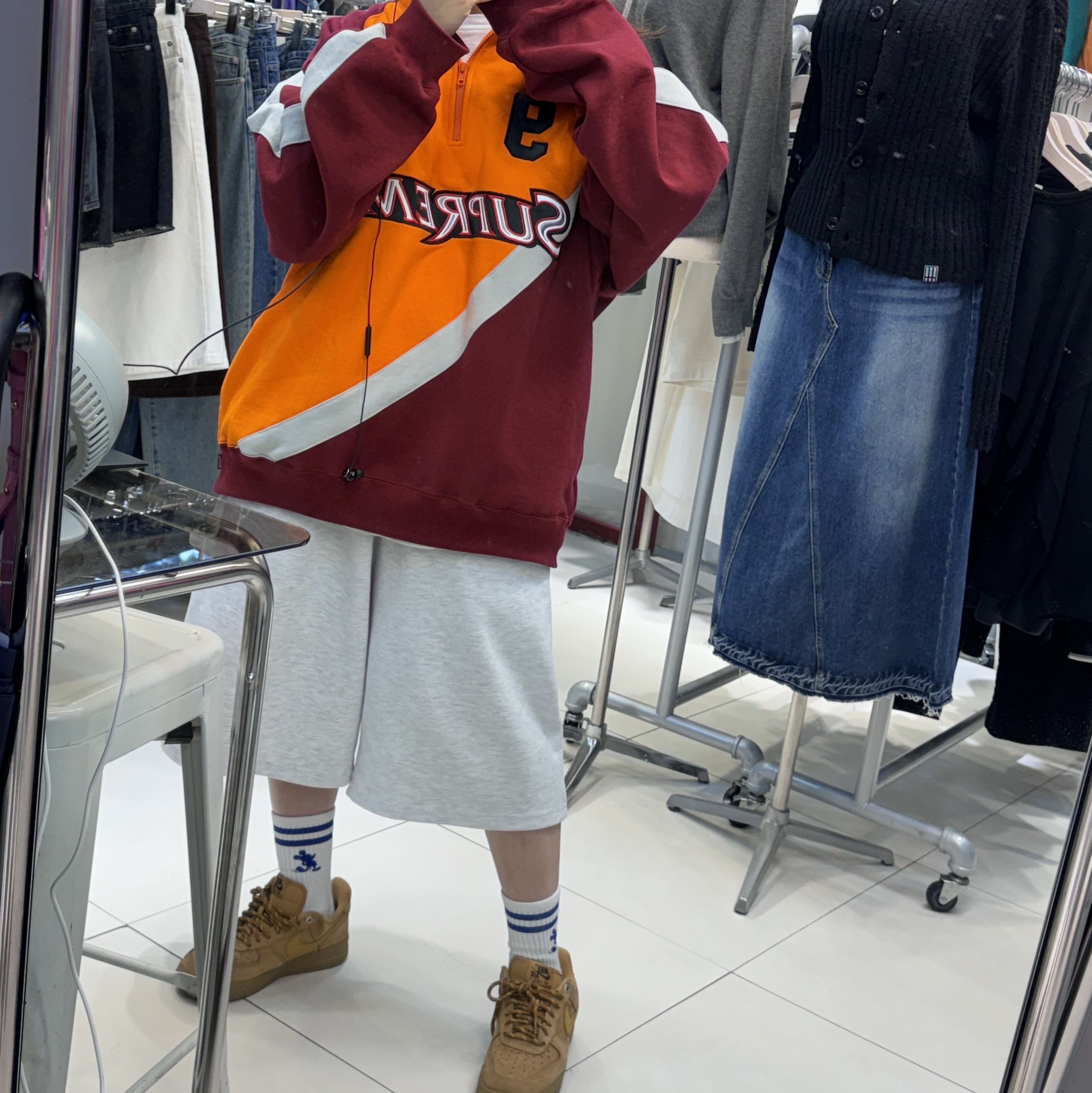 Supreme Equipe Half Zip Sweatshirt Dark Orange - 24SS, (W) Nike Air Force 1 '07 WB Flax Wheat 착용 스타일