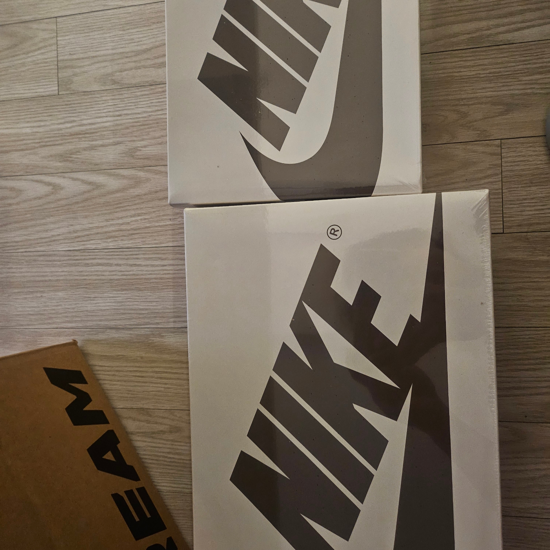 Jordan 1 x Travis Scott Retro Low OG SP Reverse Olive 착용 스타일