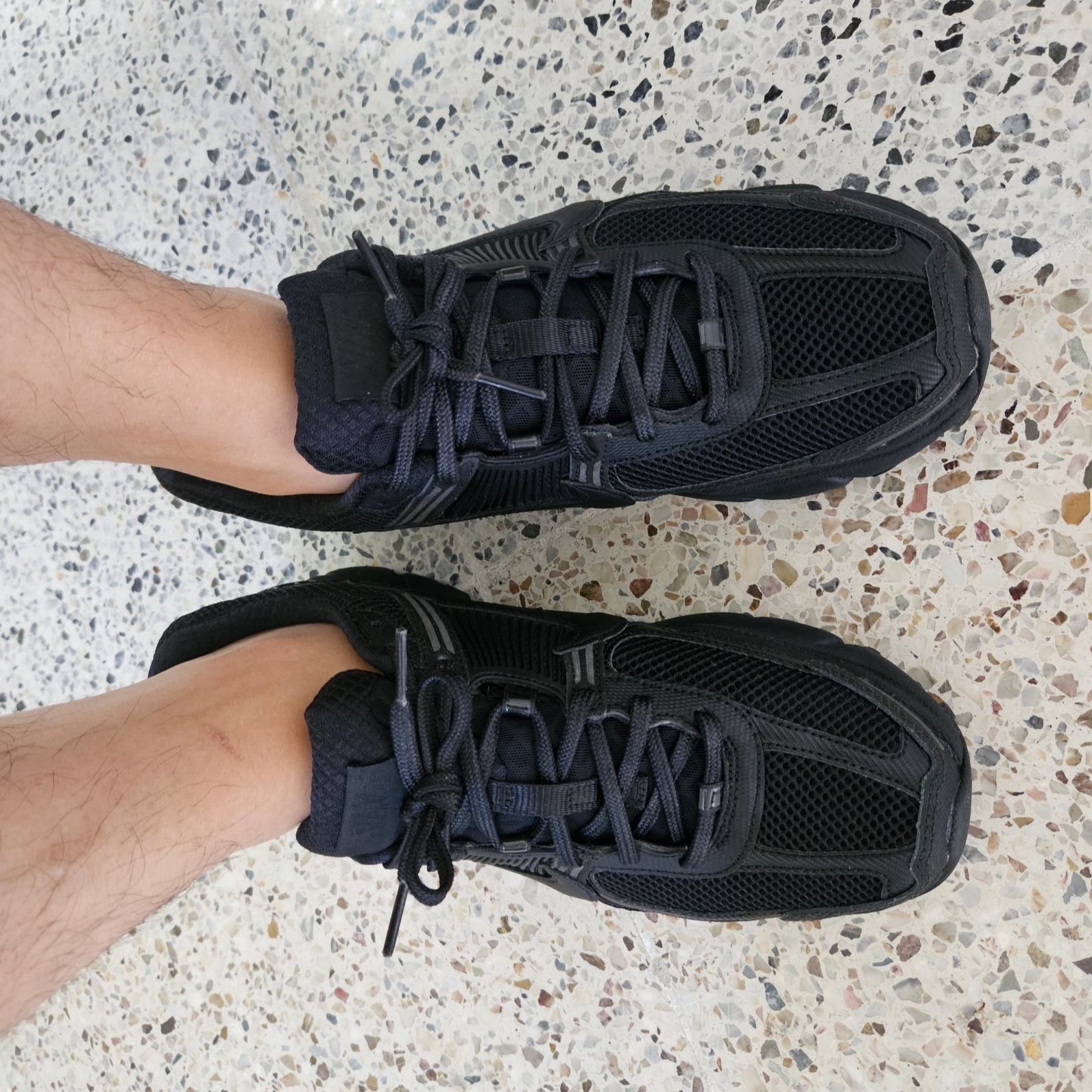 Nike Zoom Vomero 5 SP Black 착용 스타일
