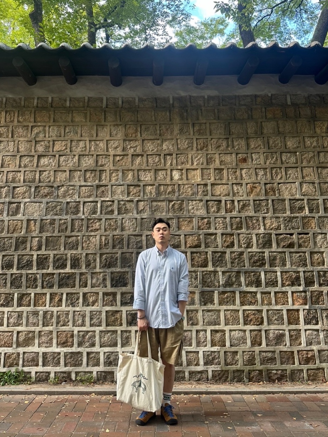 Keen Jasper Suede Sneakers Camel 착용 스타일