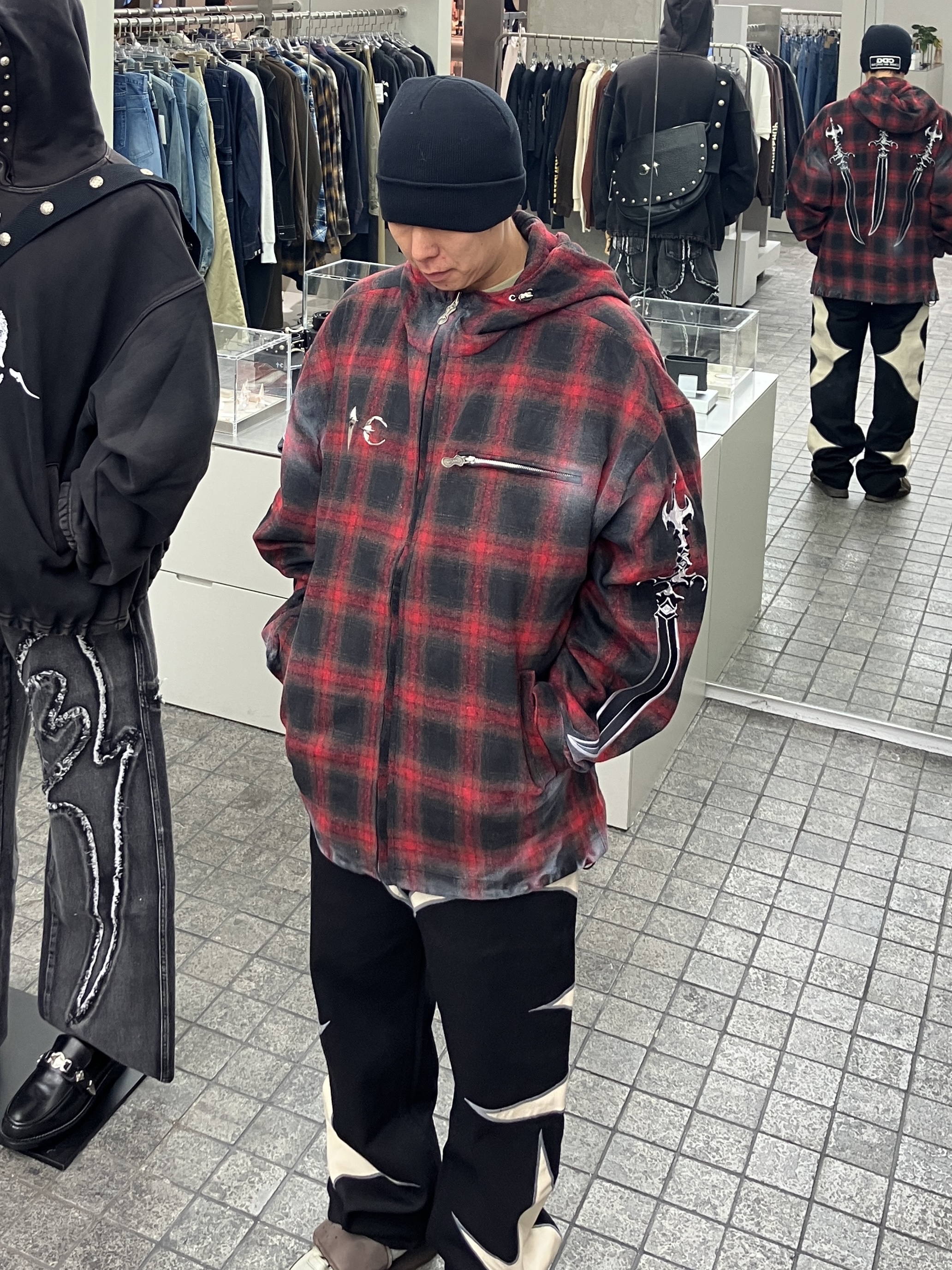 Thug Club Arab Sword Flannel Zip-Up Red - 24FW 착용 스타일 - 2
