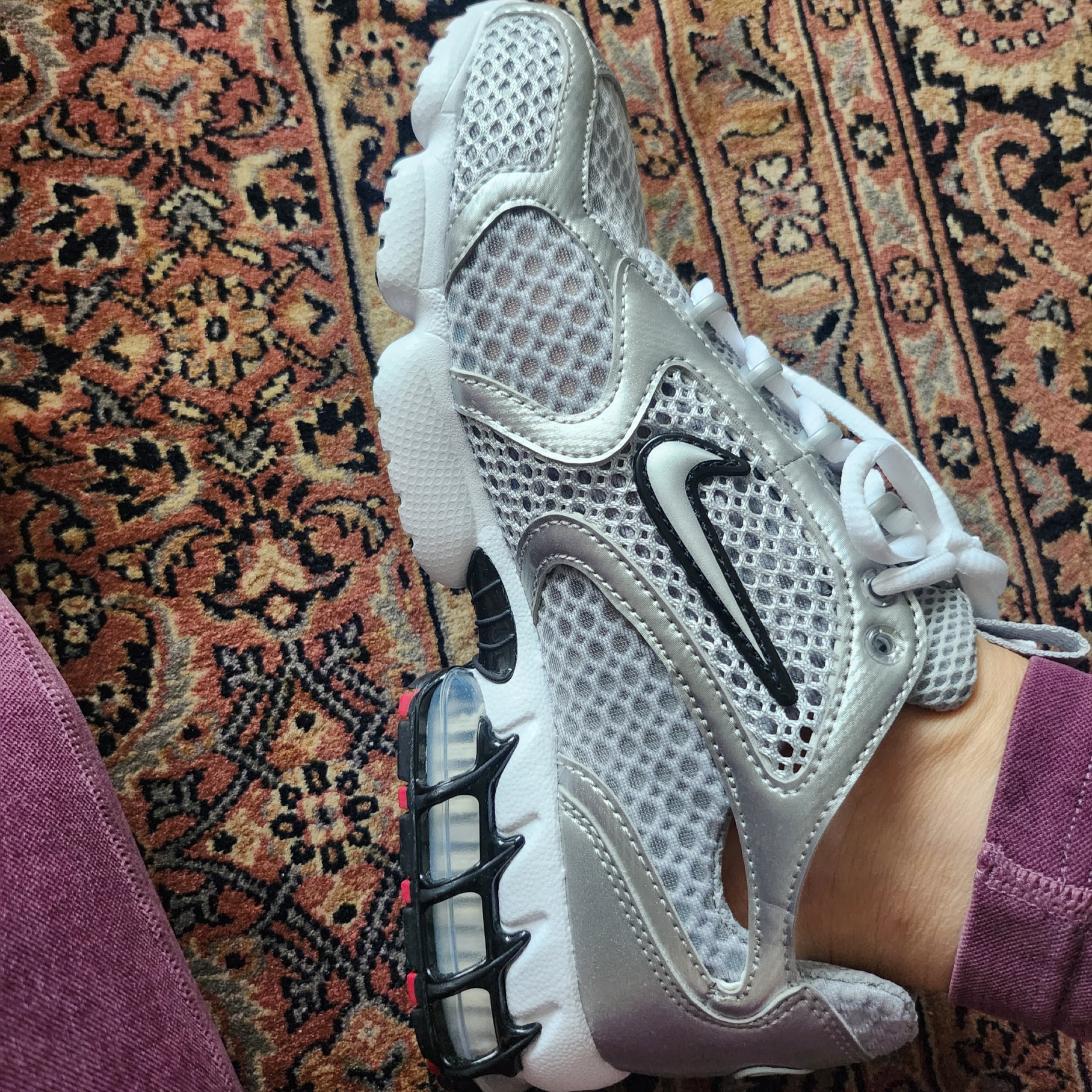 Nike Air Zoom Spiridon Cage 2 Metallic Silver 착용 스타일 - 2