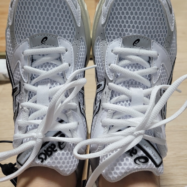 Asics Gel-1130 White Cloud Grey 착용 스타일