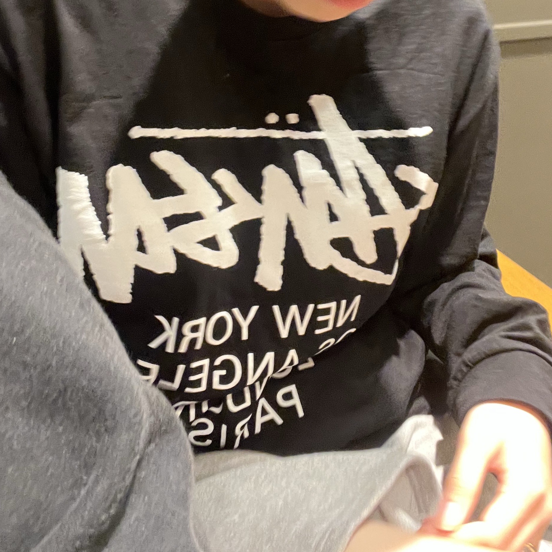 Stussy World Tour LS T-Shirt Black 2023 착용 스타일