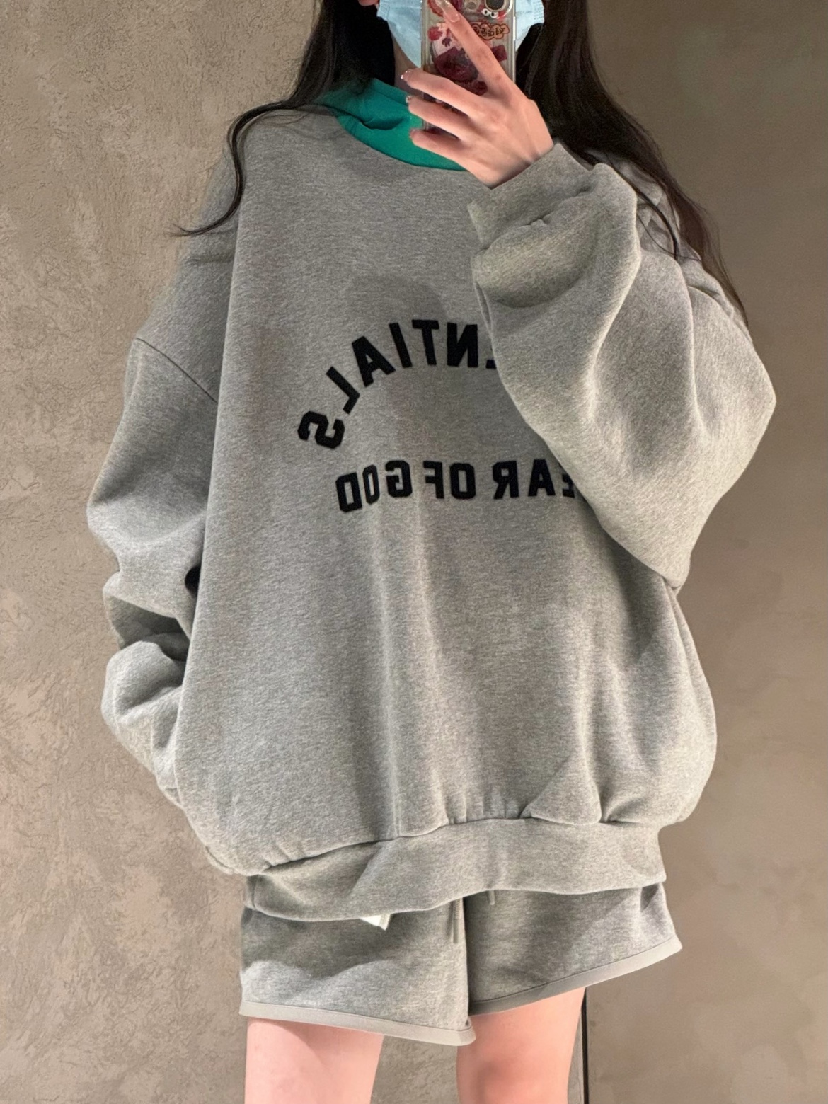 Essentials Nylon Fleece Hoodie Dark Heather Oatmeal Ink - 24SS 착용 스타일