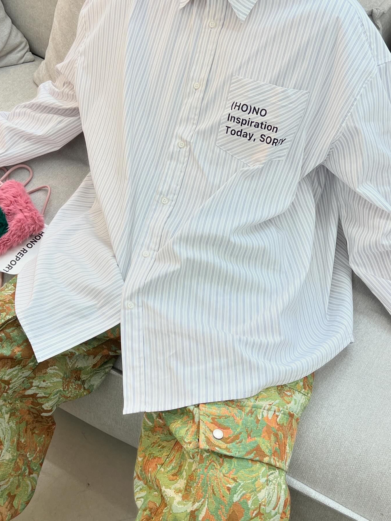 Hono Report Typo Shirts White Stripe, Hono Report Jacquard Cargo Pants Green Garden 착용 스타일