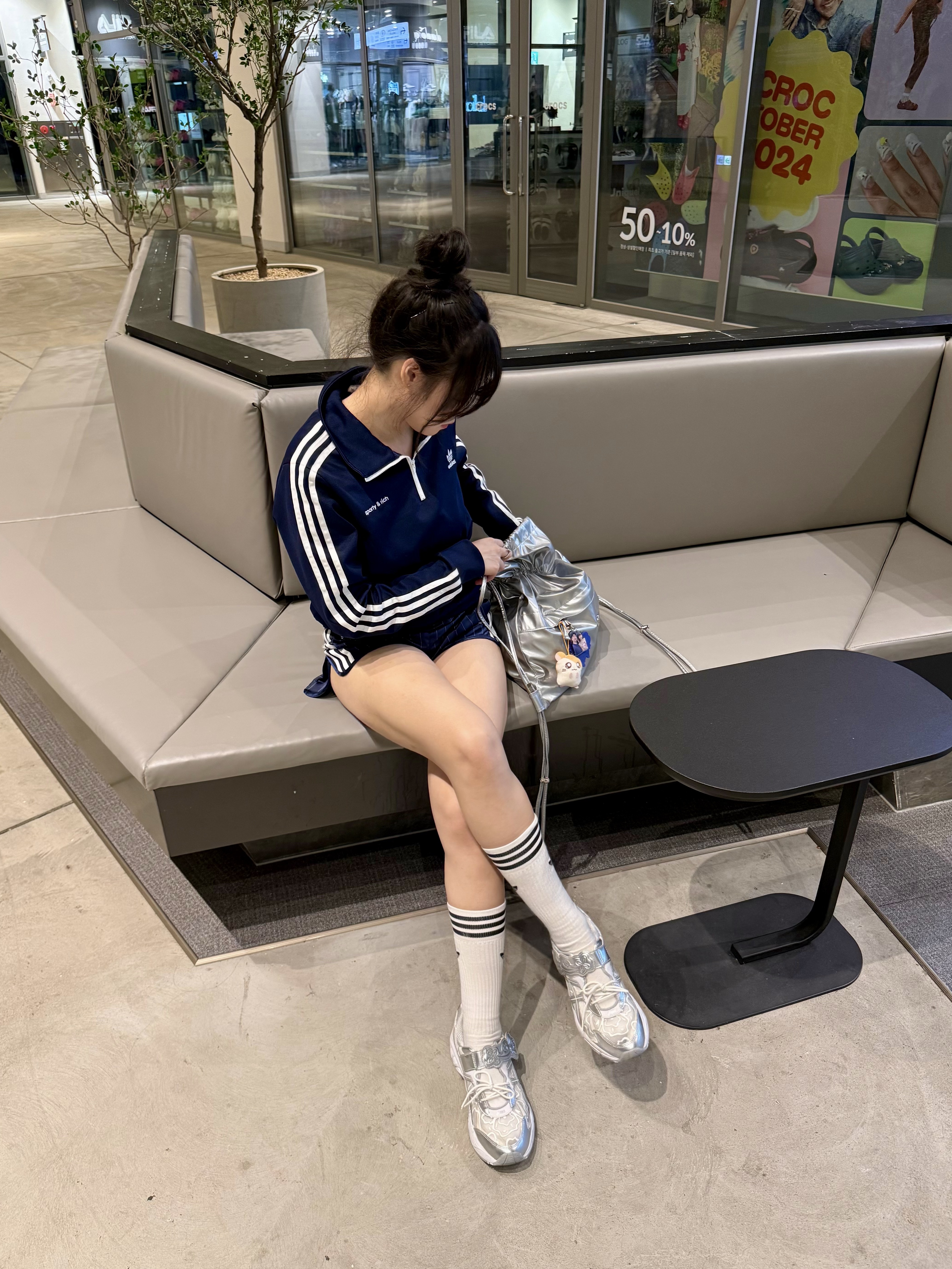 (W) Adidas x Sporty & Rich Shorts White Night Indigo - KR Sizing, (W) Adidas x Sporty & Rich Half-Zip Track Jacket Night Indigo - KR Sizing 착용 스타일 - 2
