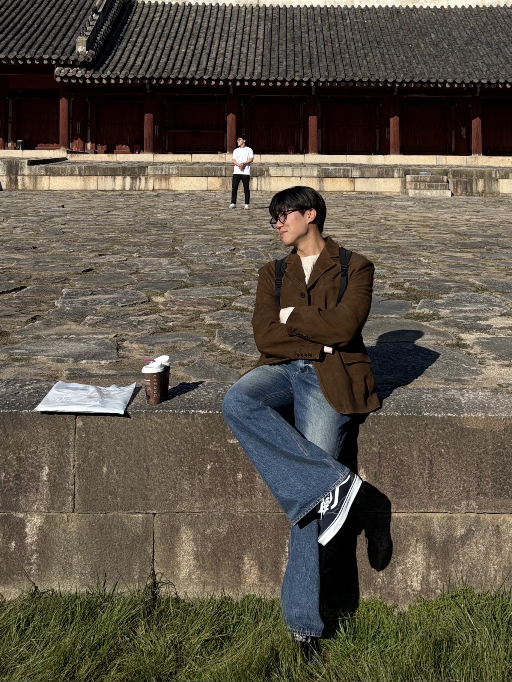 STU Goat Suede Blazer Brown, STU Flared Denim Pants Indigo 착용 스타일 - 3