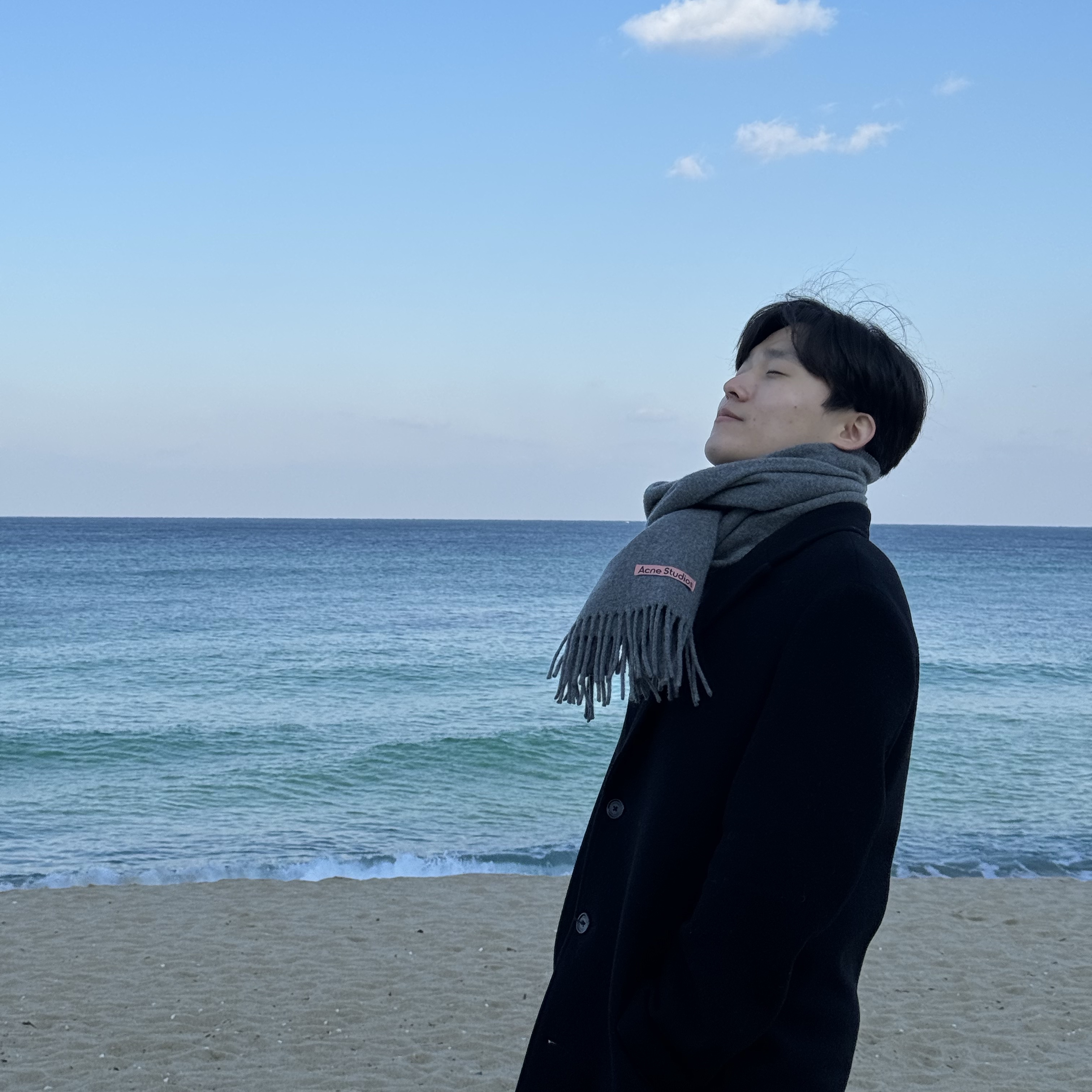 Acne Studios Skinny Wool Muffler Grey Melange 착용 스타일