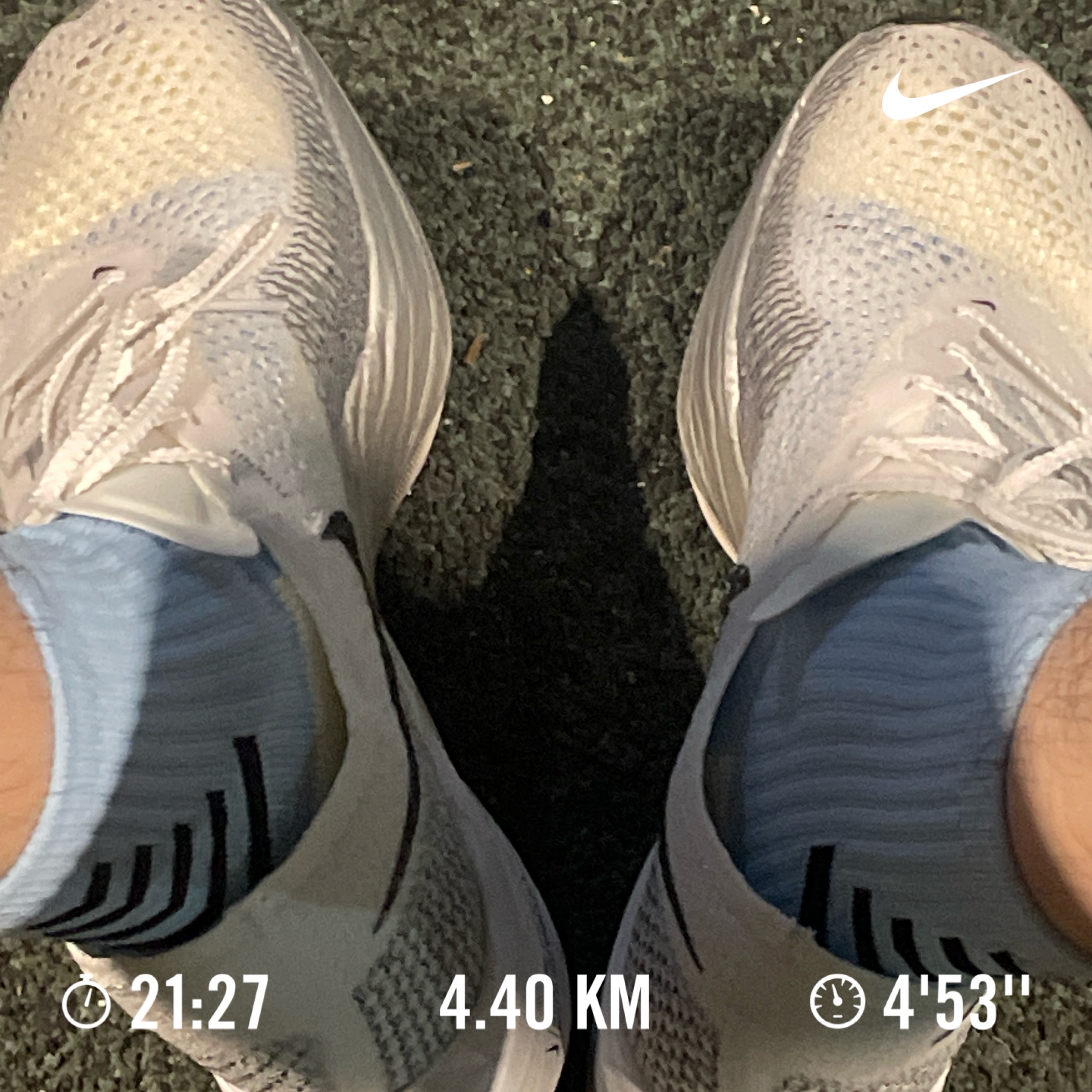 Nike ZoomX Vaporfly Next% 3 White Grey 착용 스타일