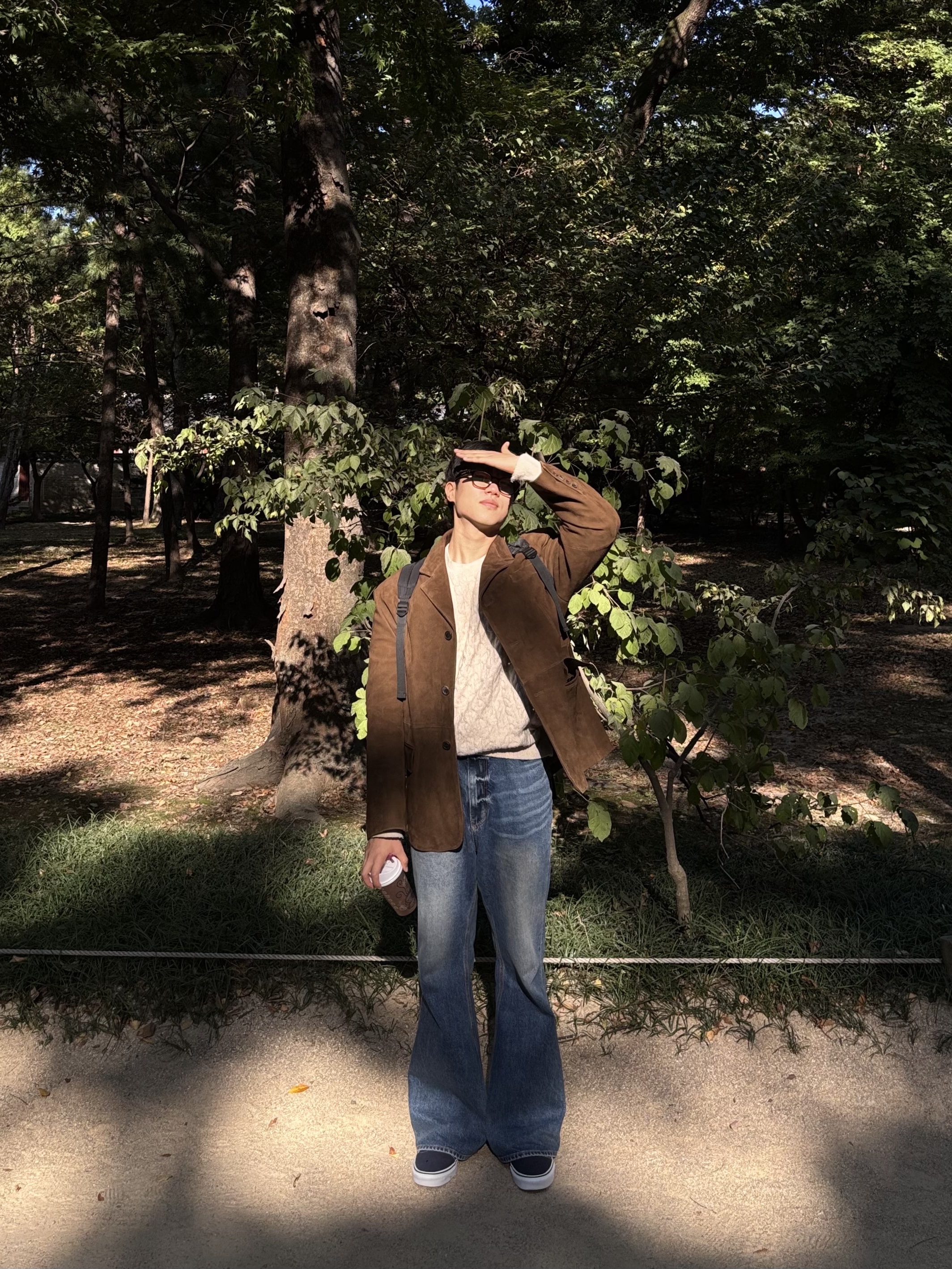 STU Goat Suede Blazer Brown, STU Flared Denim Pants Indigo 착용 스타일 - 1