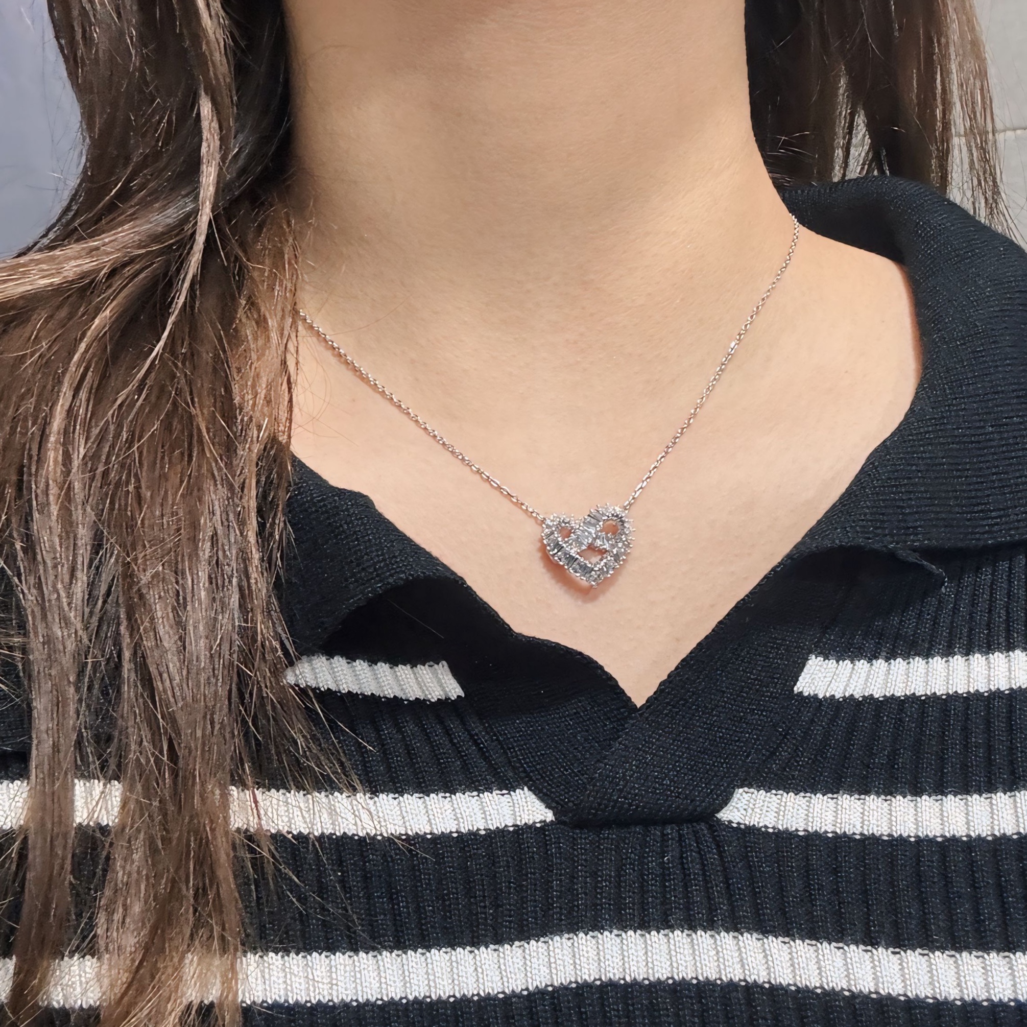 (W) Swarovski Matrix Heart Pendant White Rhodium Plated 착용 스타일 - 3