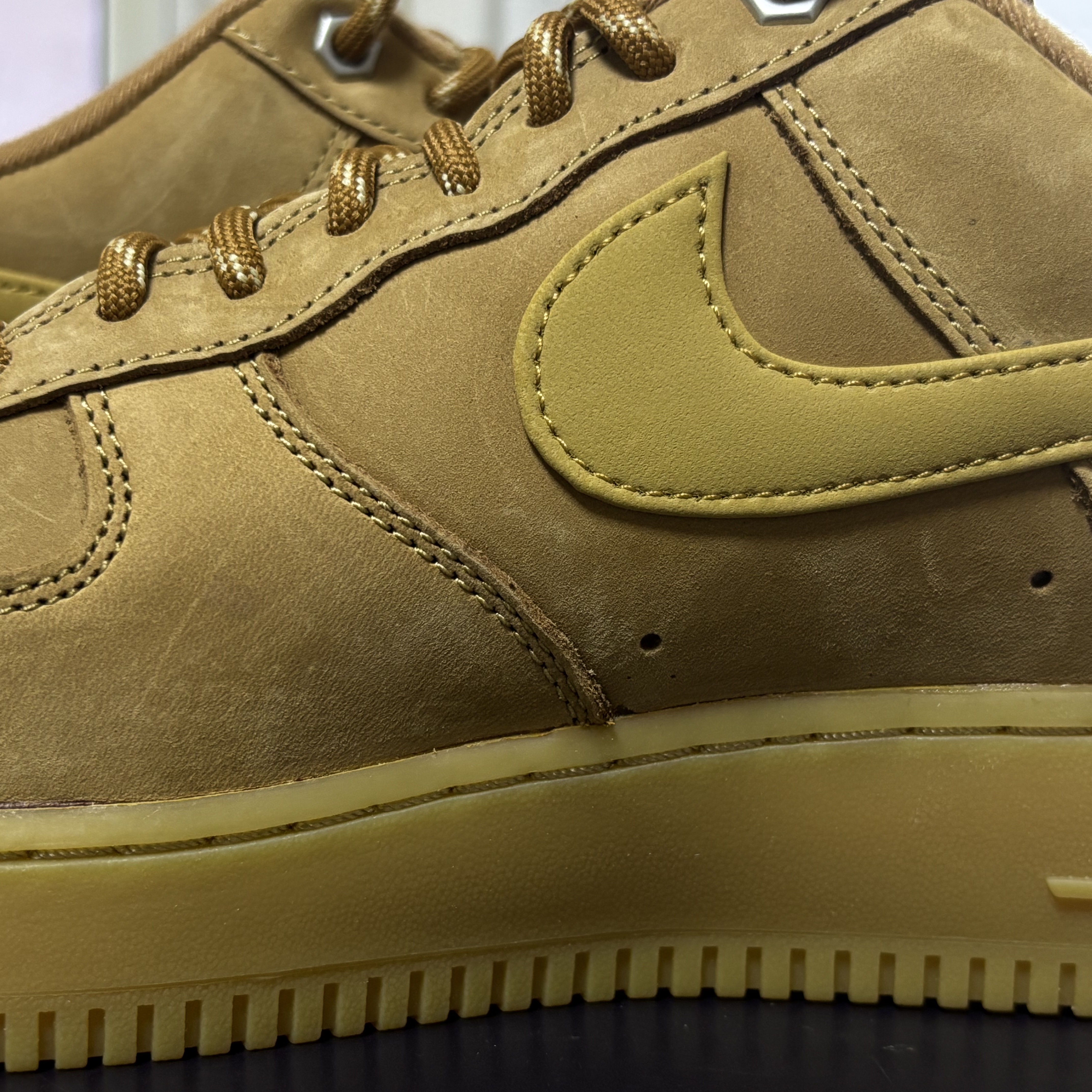 Nike Air Force 1 '07 WB Flax 착용 스타일