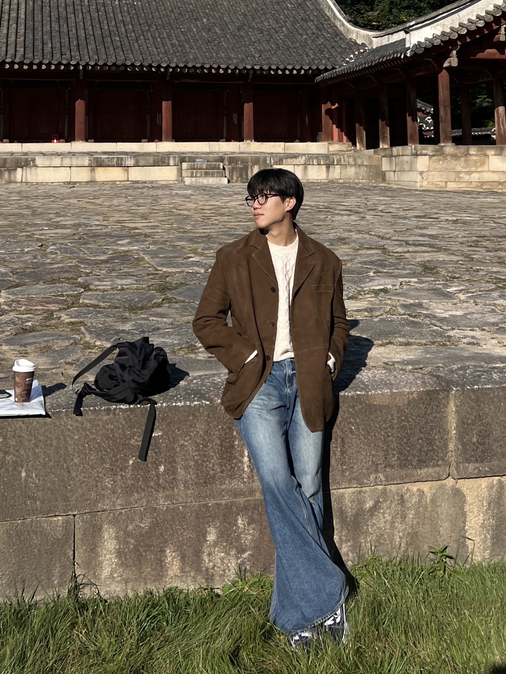 STU Goat Suede Blazer Brown, STU Flared Denim Pants Indigo 착용 스타일 - 4