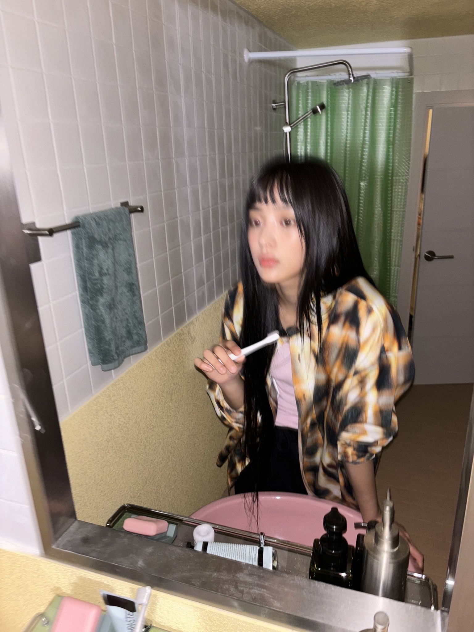 Chrome Hearts T-Bar Script Logo Tank Top White 착용 스타일 - 2