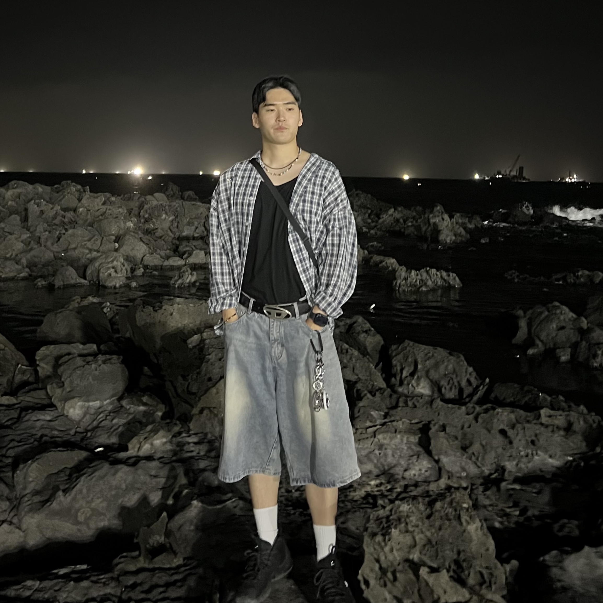Diesel B-1DR Leather Belt with D Buckle Black, Nike x Stussy Air Penny II Black 착용 스타일