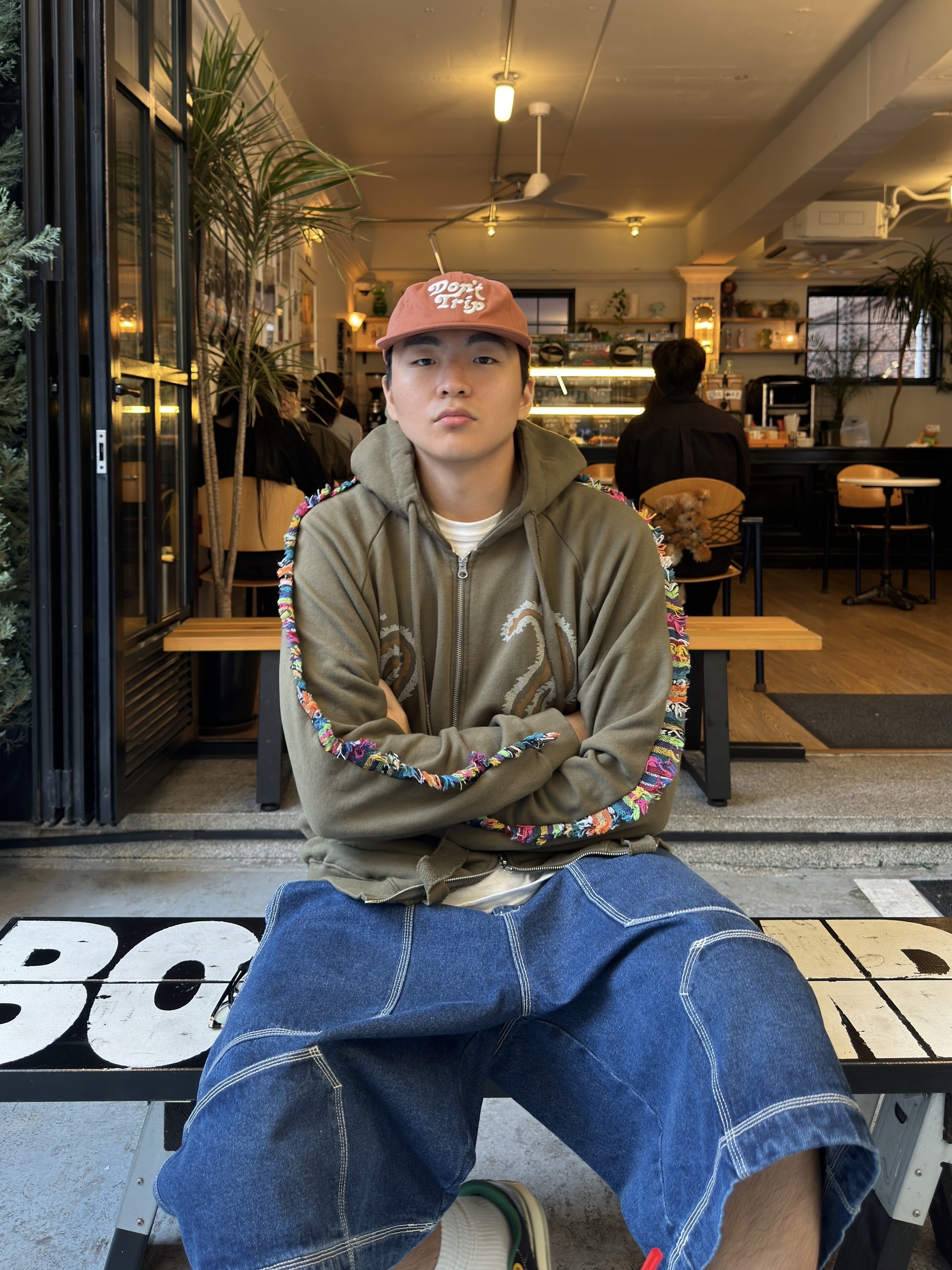 Free & Easy Don't Trip Strapback Hat Rust 착용 스타일 - 2